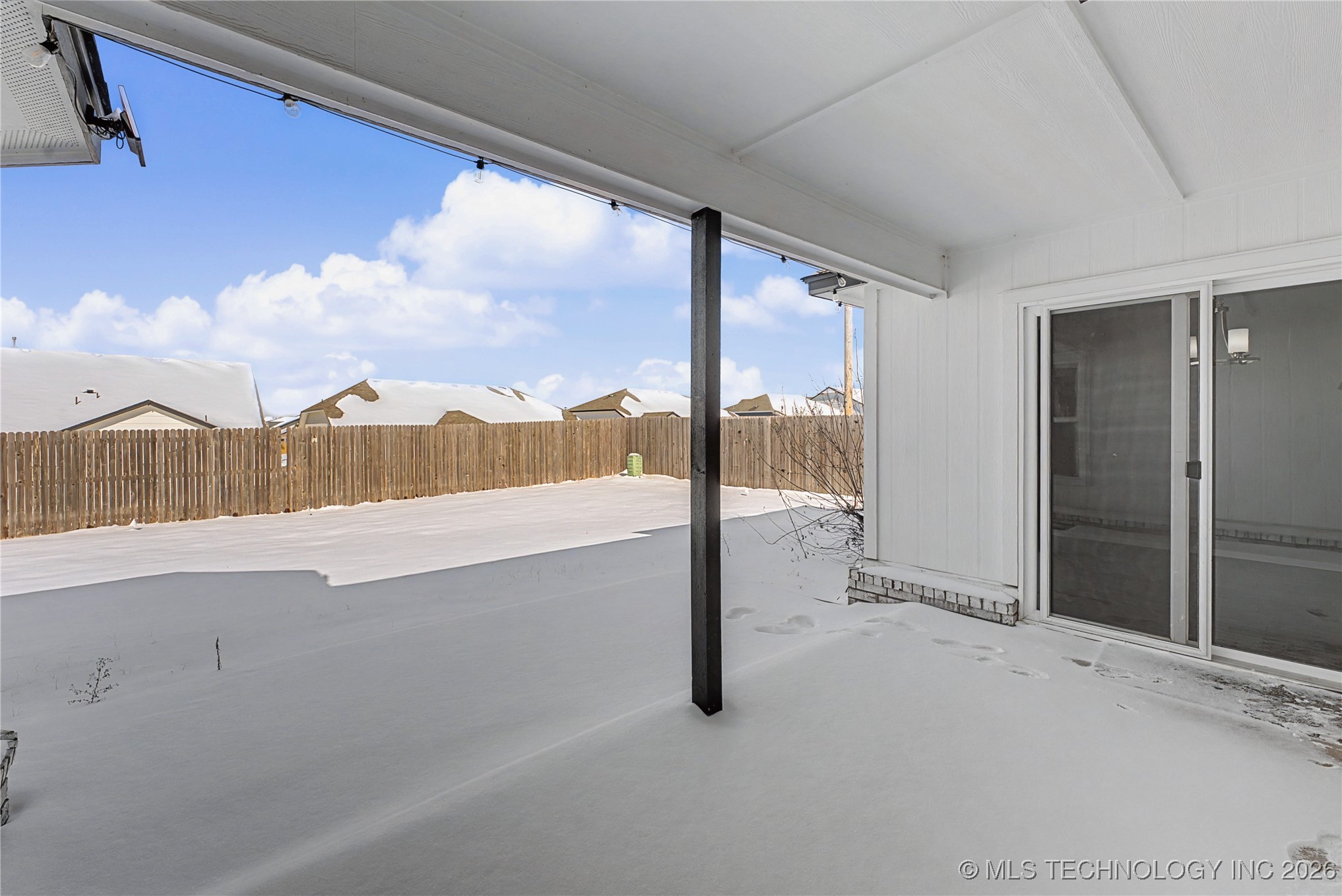 2912 W Charlotte Street Property Photo 23