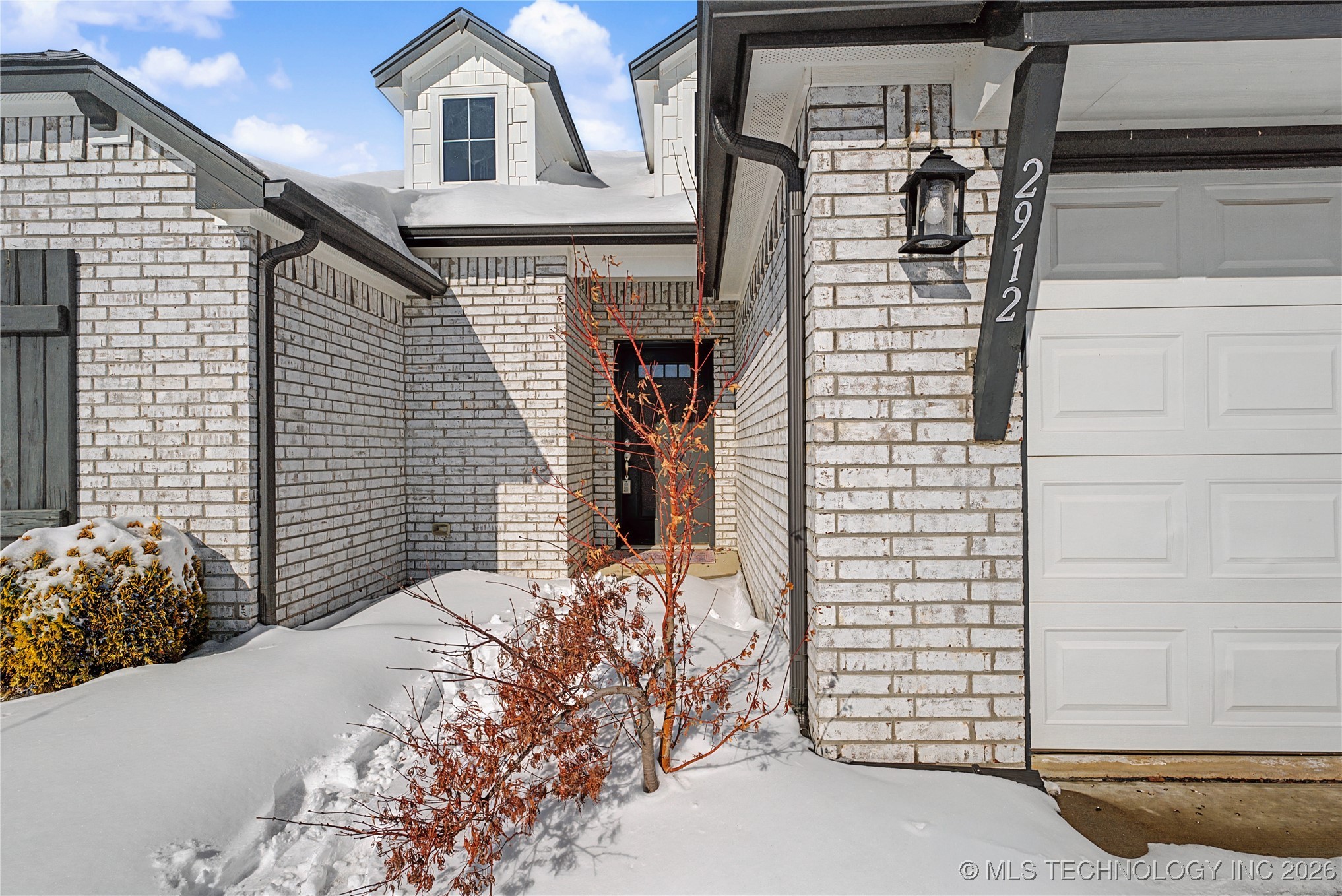 2912 W Charlotte Street Property Photo 29