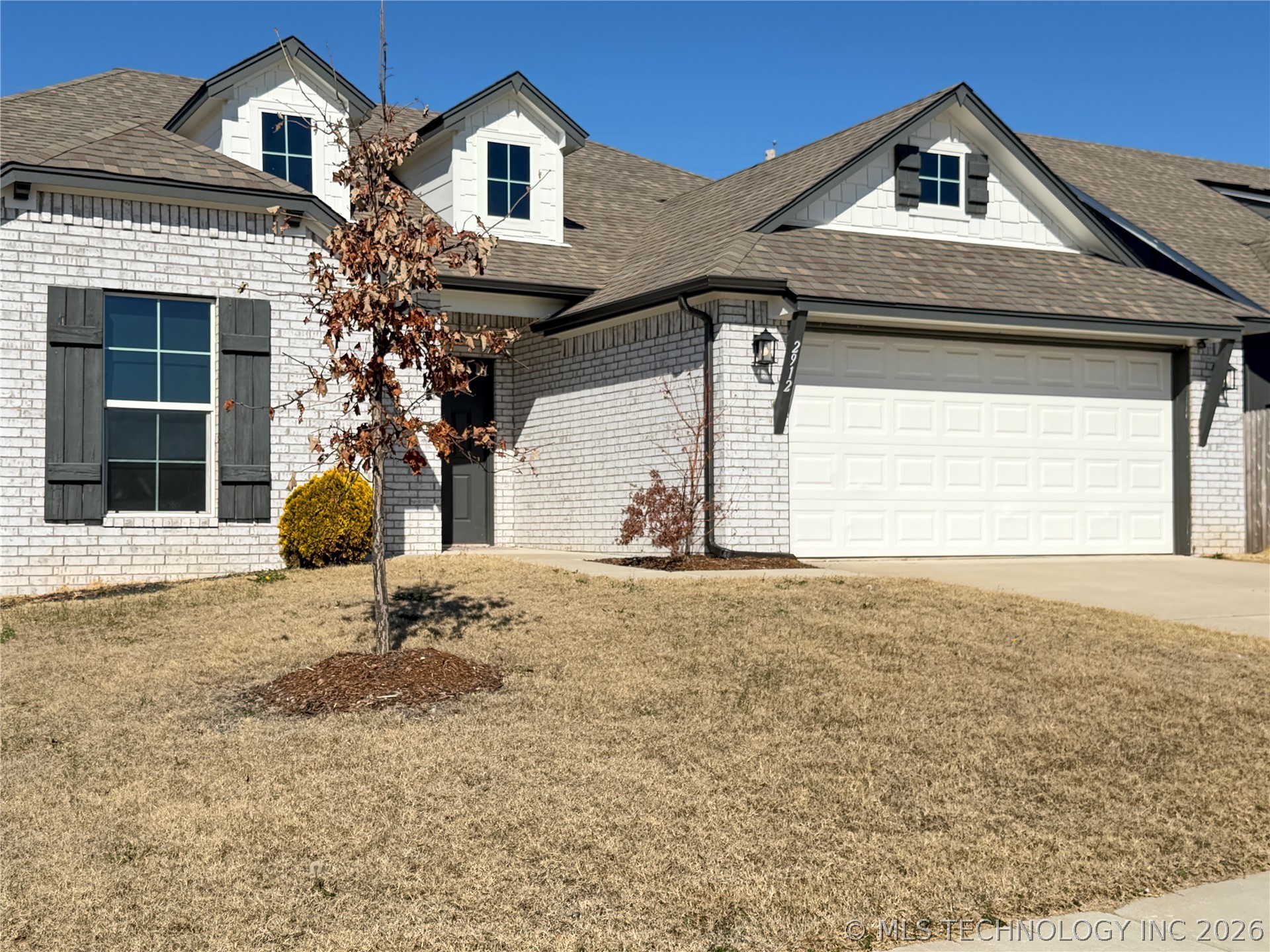 2912 W Charlotte Street Property Photo 33