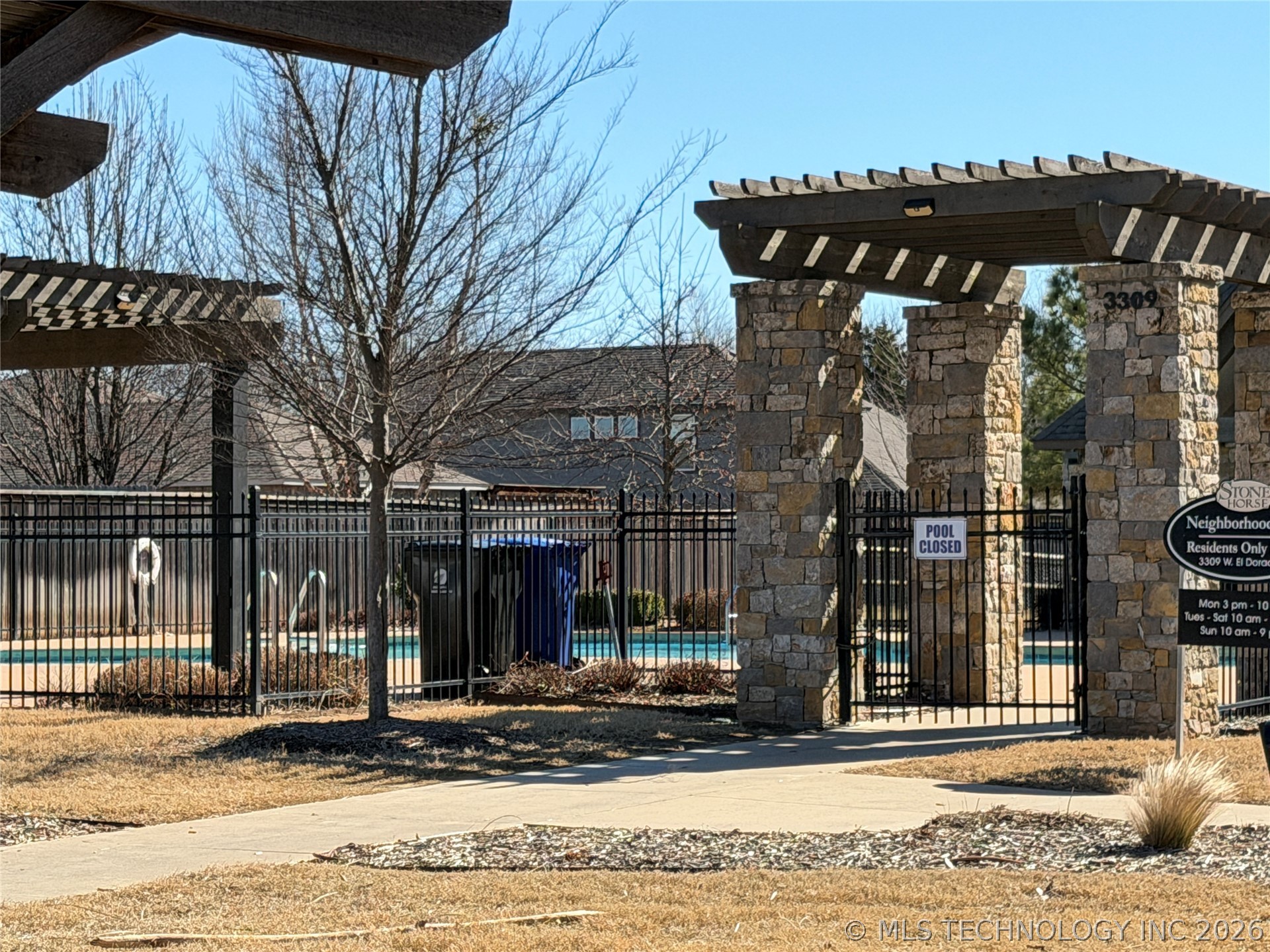 2912 W Charlotte Street Property Photo 35