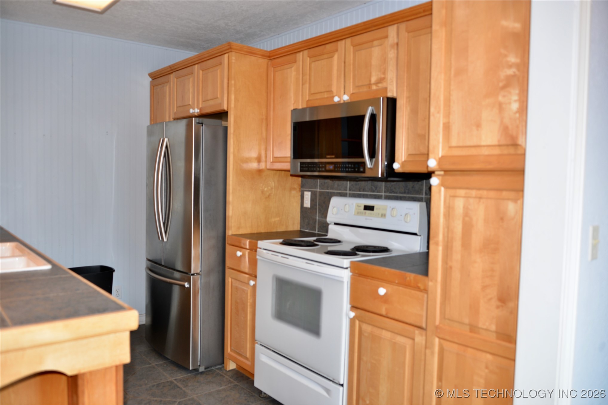 1215 Wade Wells Drive Property Photo 6