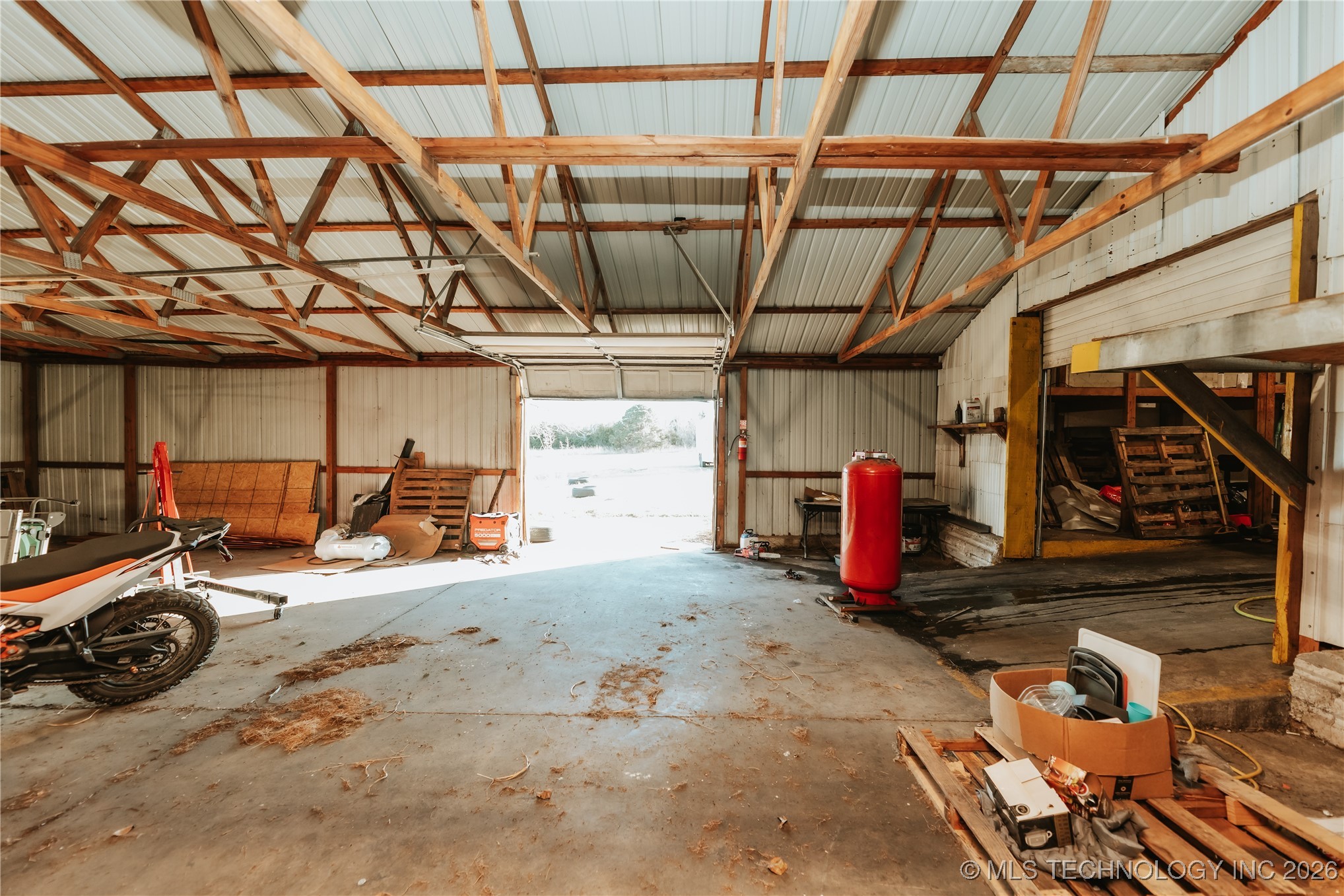 10205 E Tower Property Photo 12