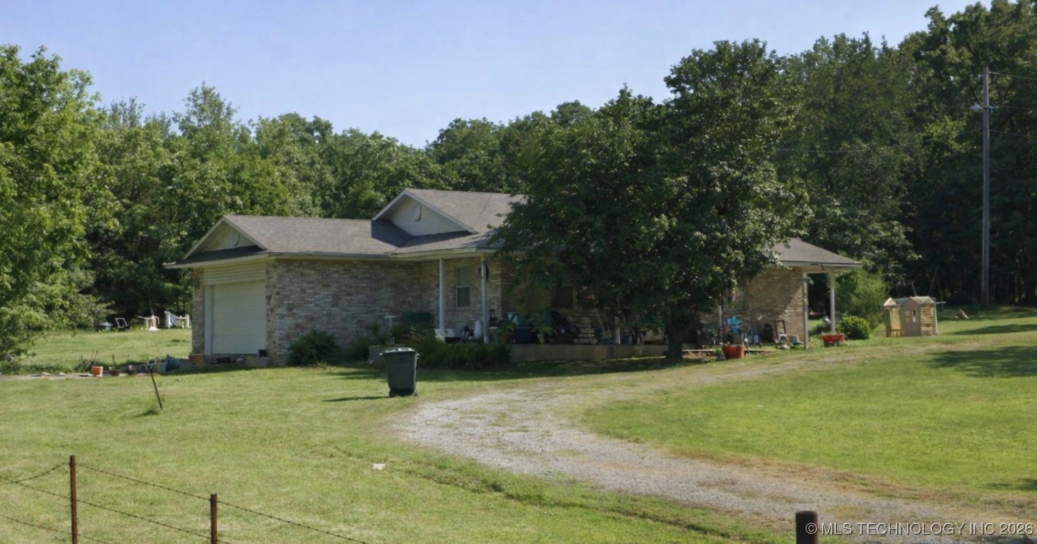 1135 Cravens Property Photo 1