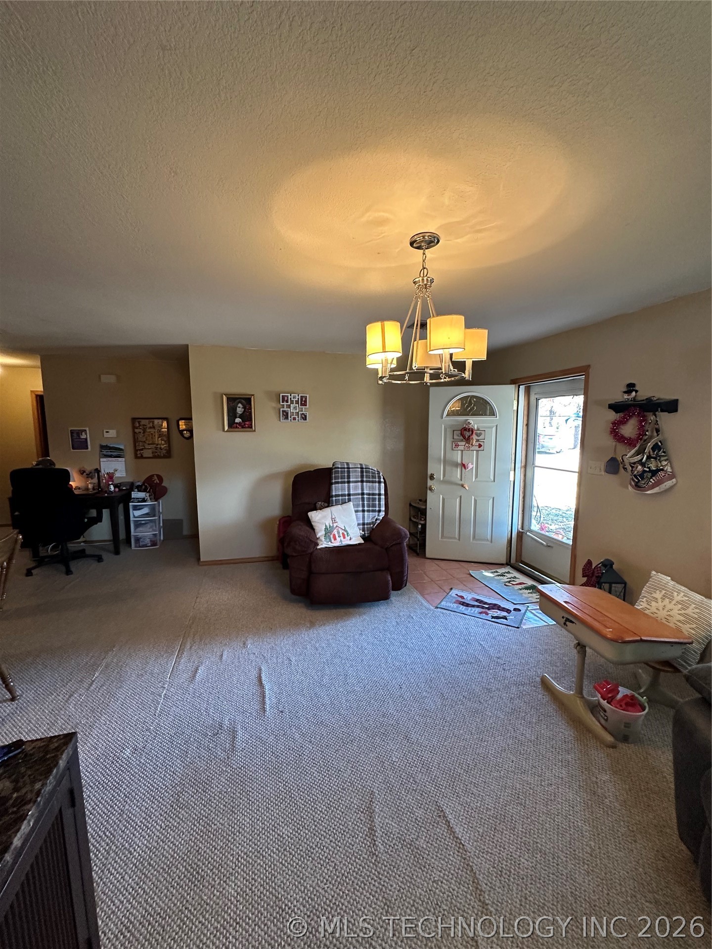 1135 Cravens Property Photo 3