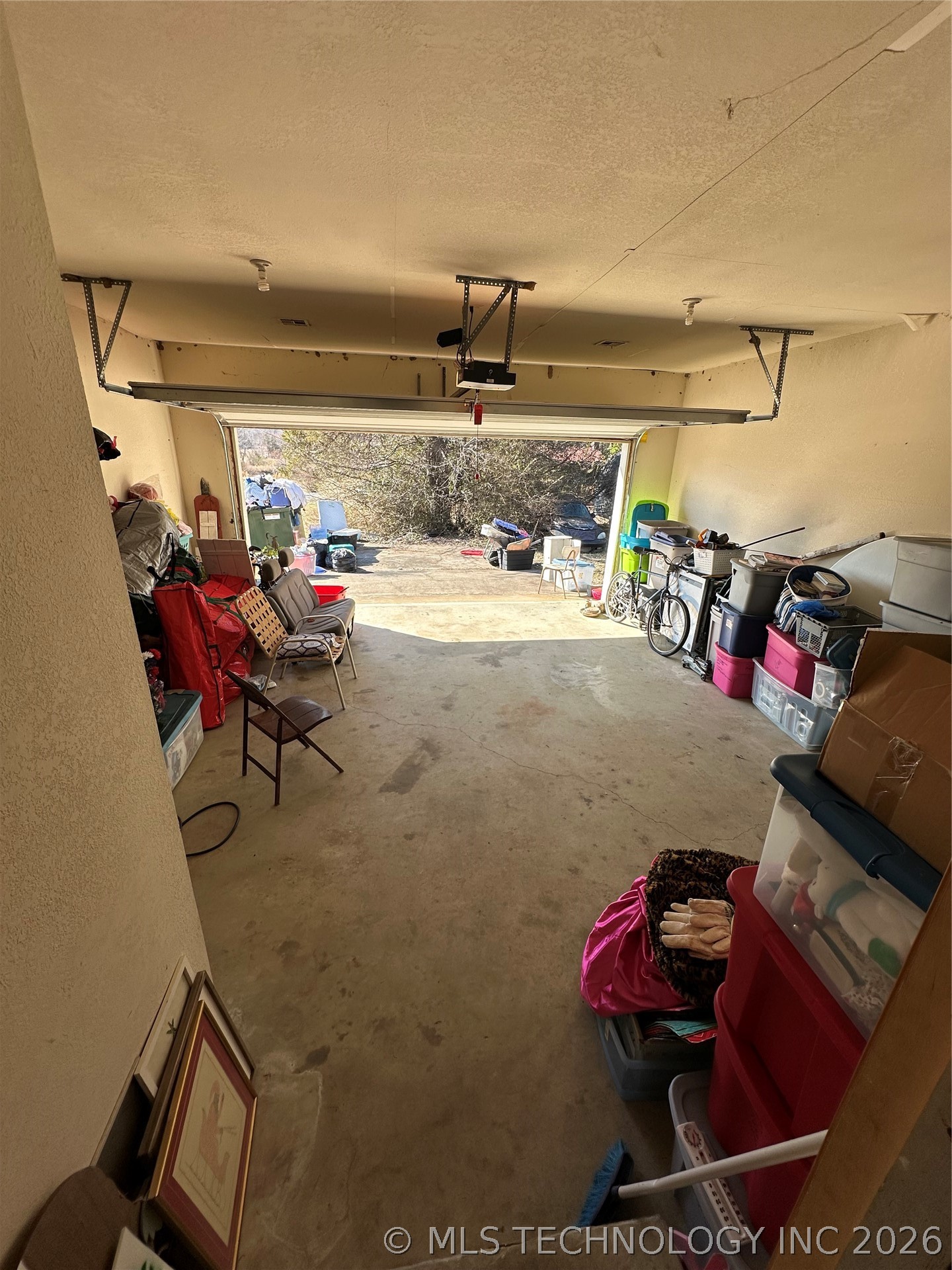 1135 Cravens Property Photo 16