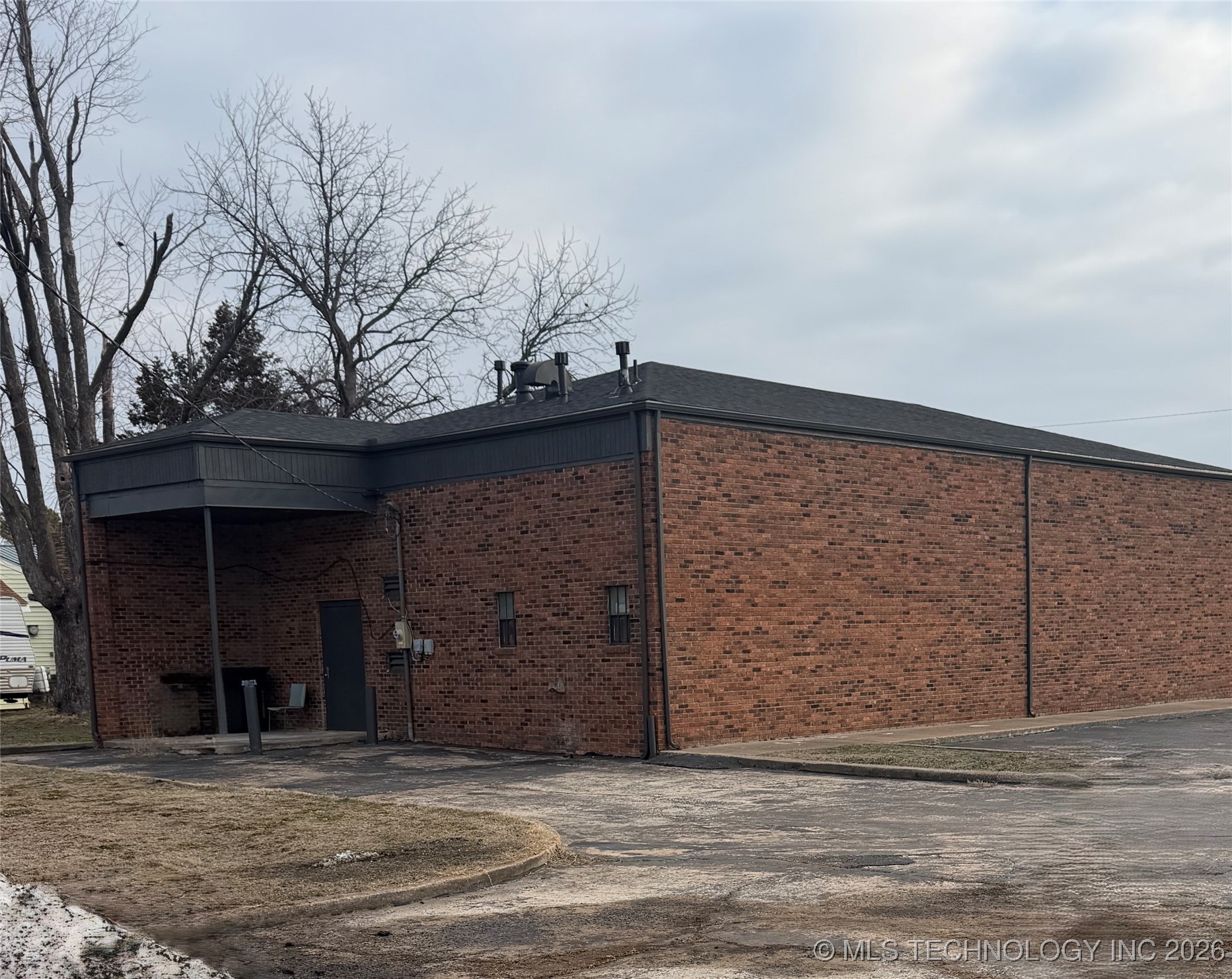 245 S Hwy 169 Street Property Photo 27