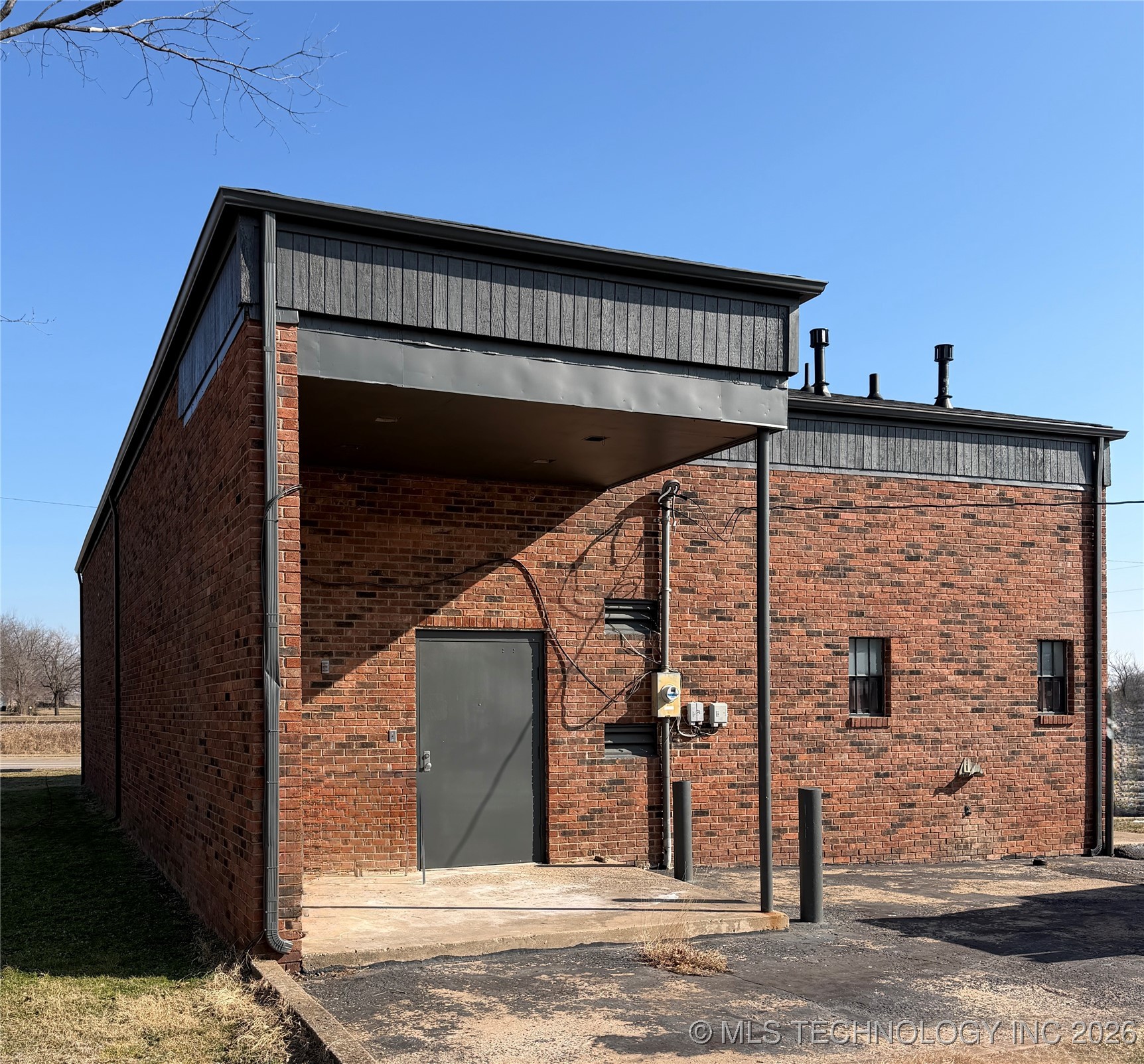 245 S Hwy 169 Street Property Photo 30