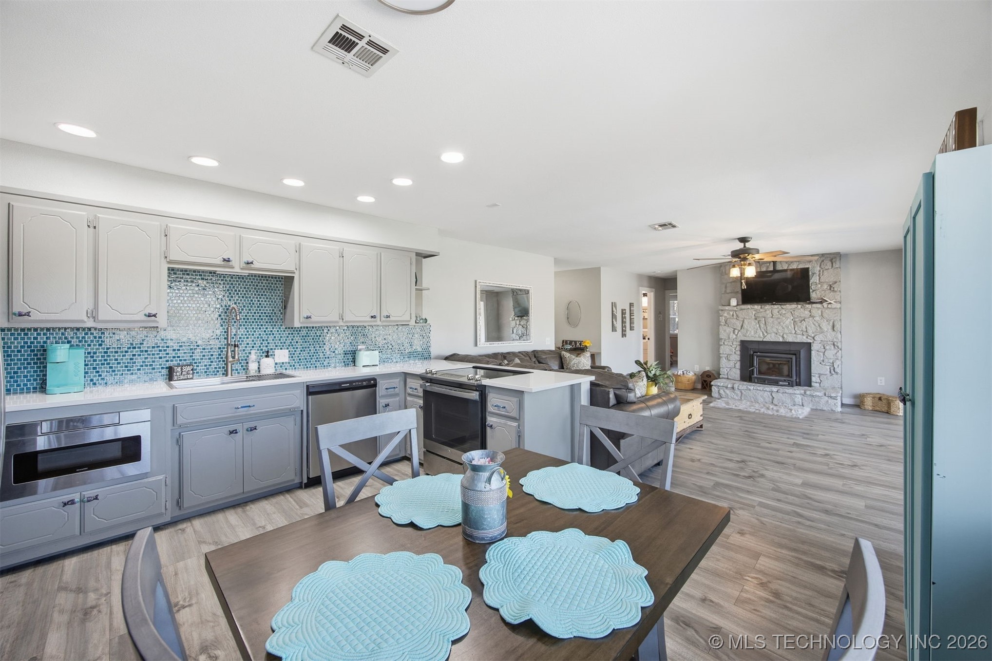 429833 E 1156 Road Property Photo 11