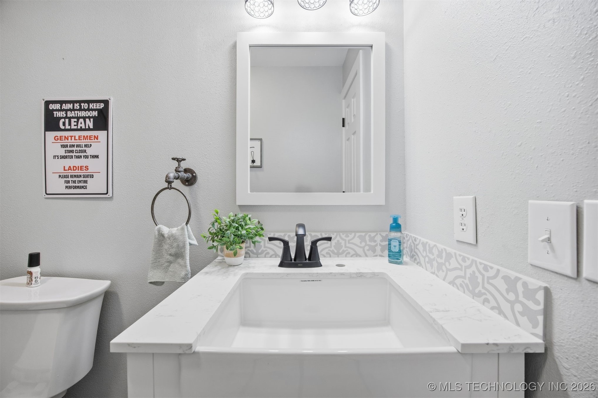 429833 E 1156 Road Property Photo 23