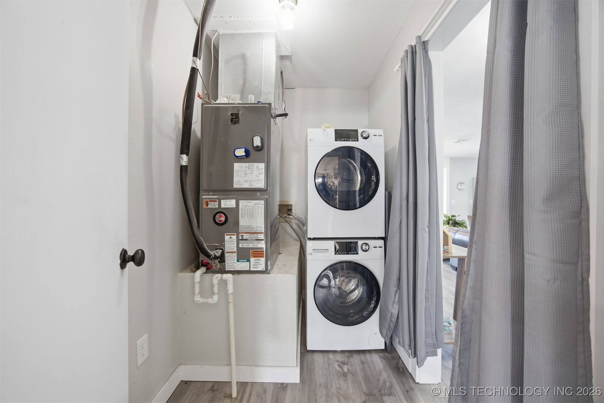 429833 E 1156 Road Property Photo 26