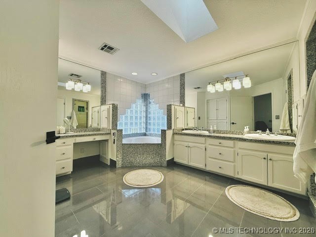 11220 S Erie Avenue Property Photo 17