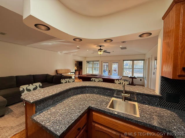 11220 S Erie Avenue Property Photo 32