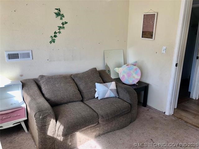 1301 E Ash Street Property Photo 8