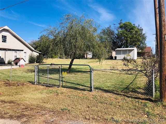 1301 E Ash Street Property Photo 25