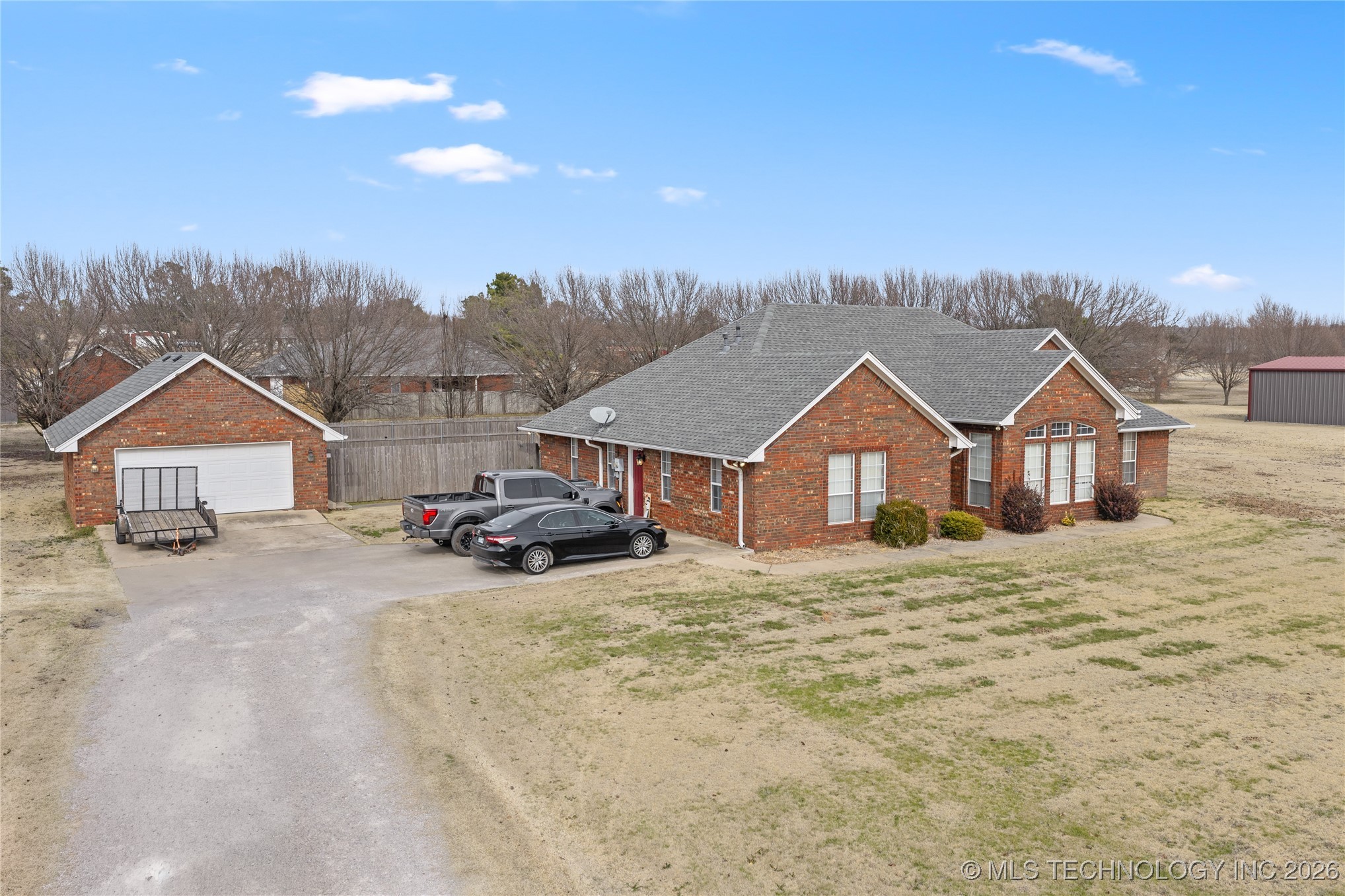 84 Glenway Property Photo 2