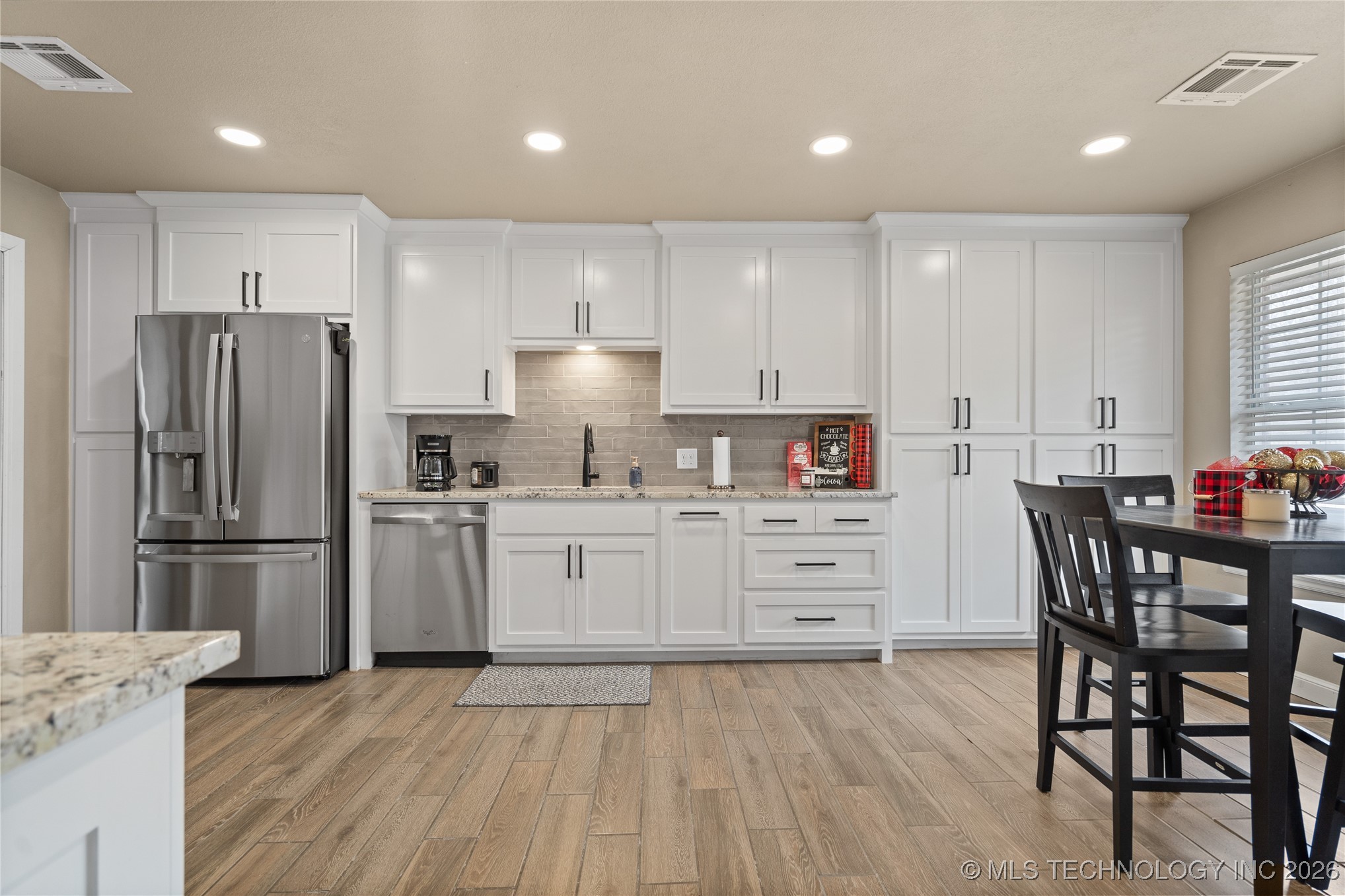 84 Glenway Property Photo 15