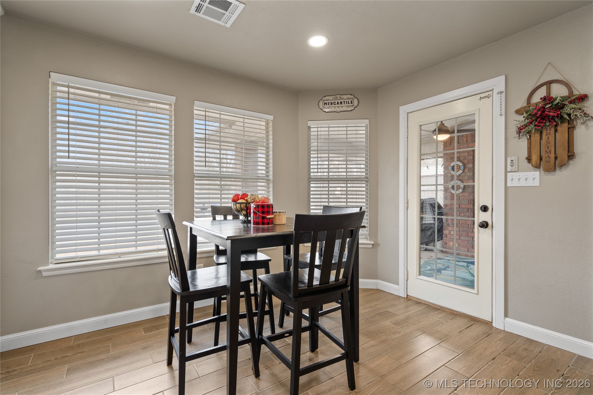 84 Glenway Property Photo 17