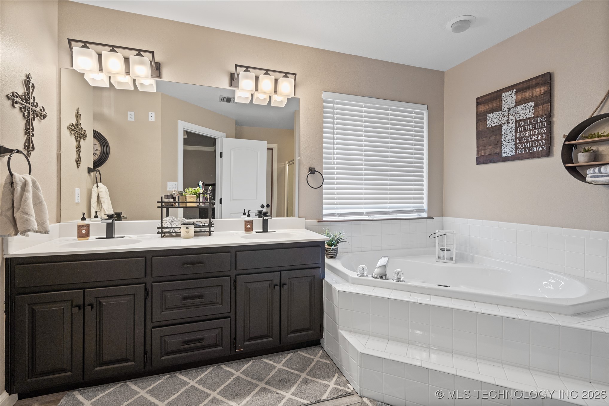 84 Glenway Property Photo 25