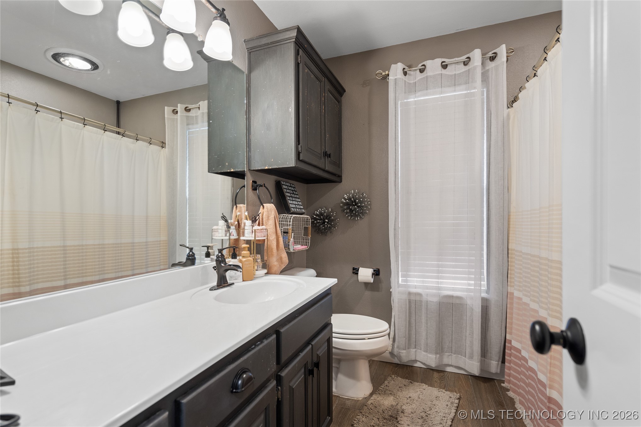 84 Glenway Property Photo 32