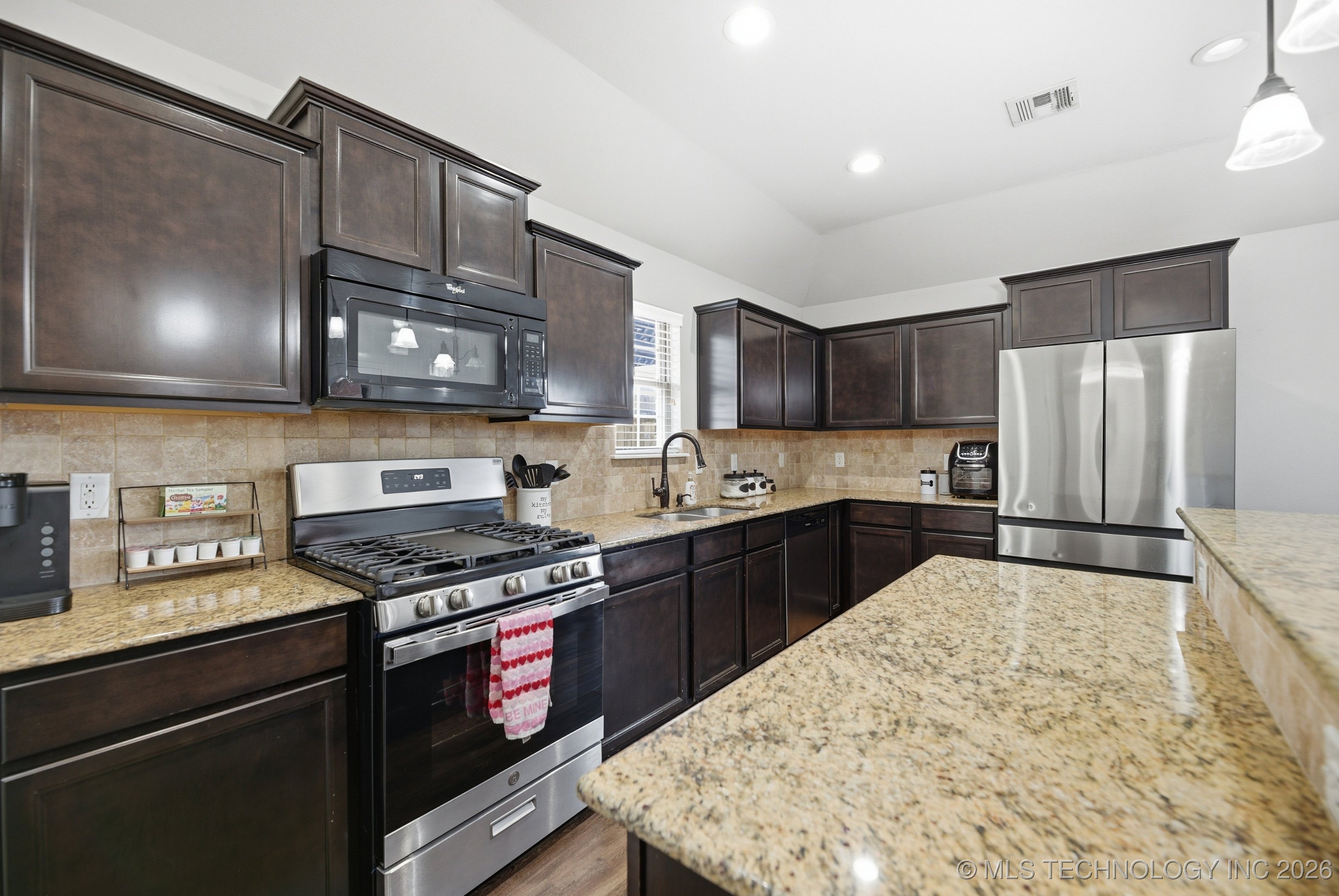 20601 E 32nd Street S Property Photo 7