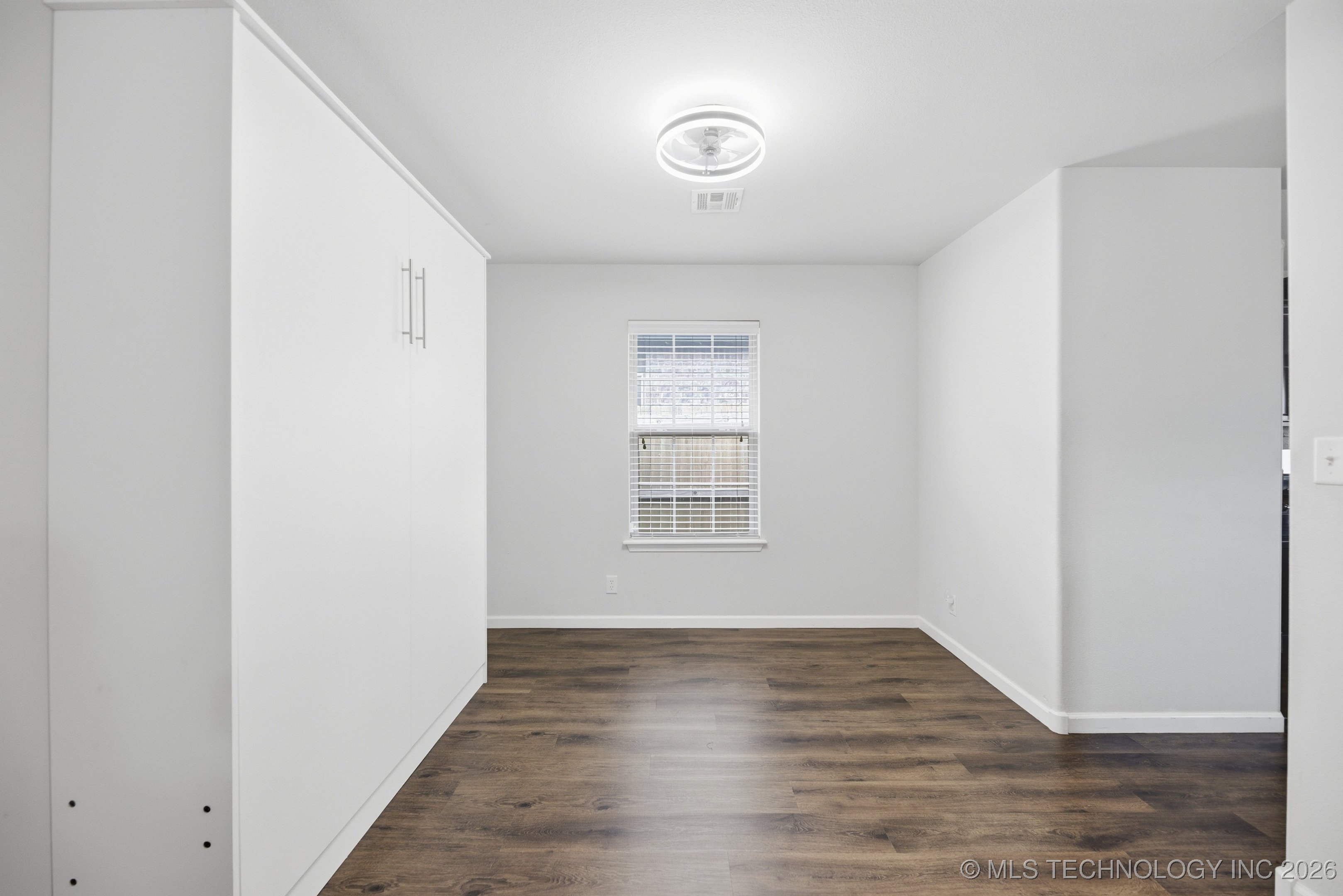 20601 E 32nd Street S Property Photo 12