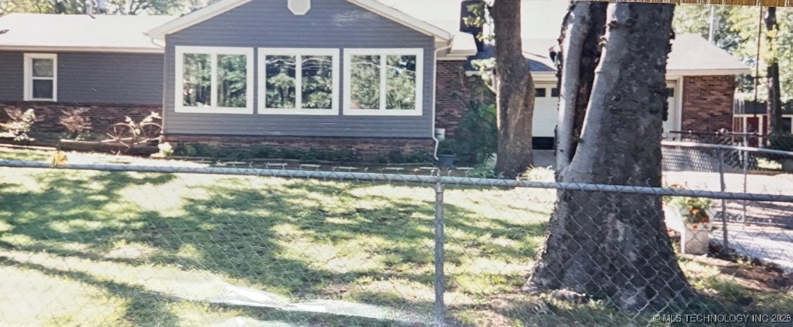 68335 S 318 Court Property Photo 1