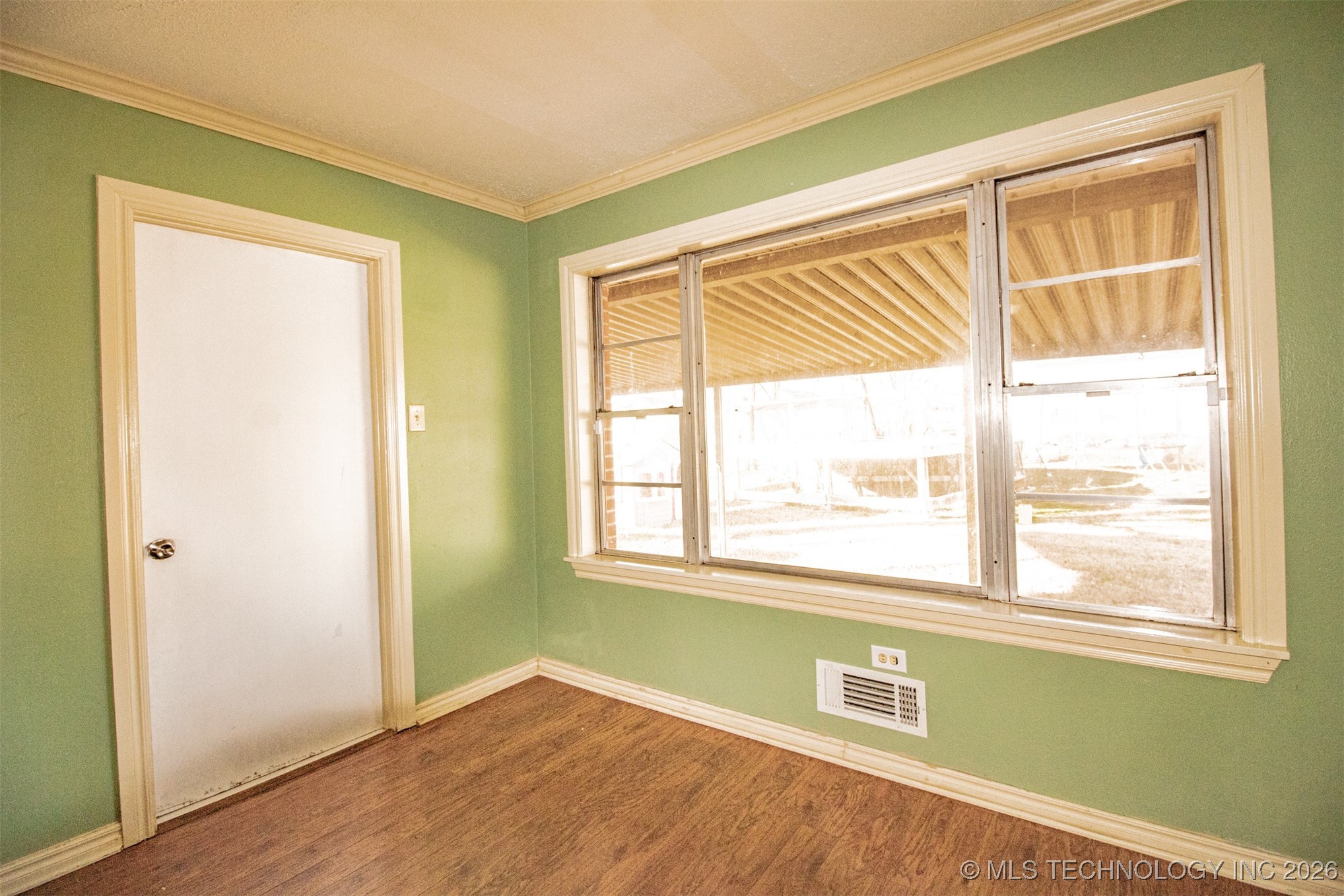 1702 Maple Property Photo 21