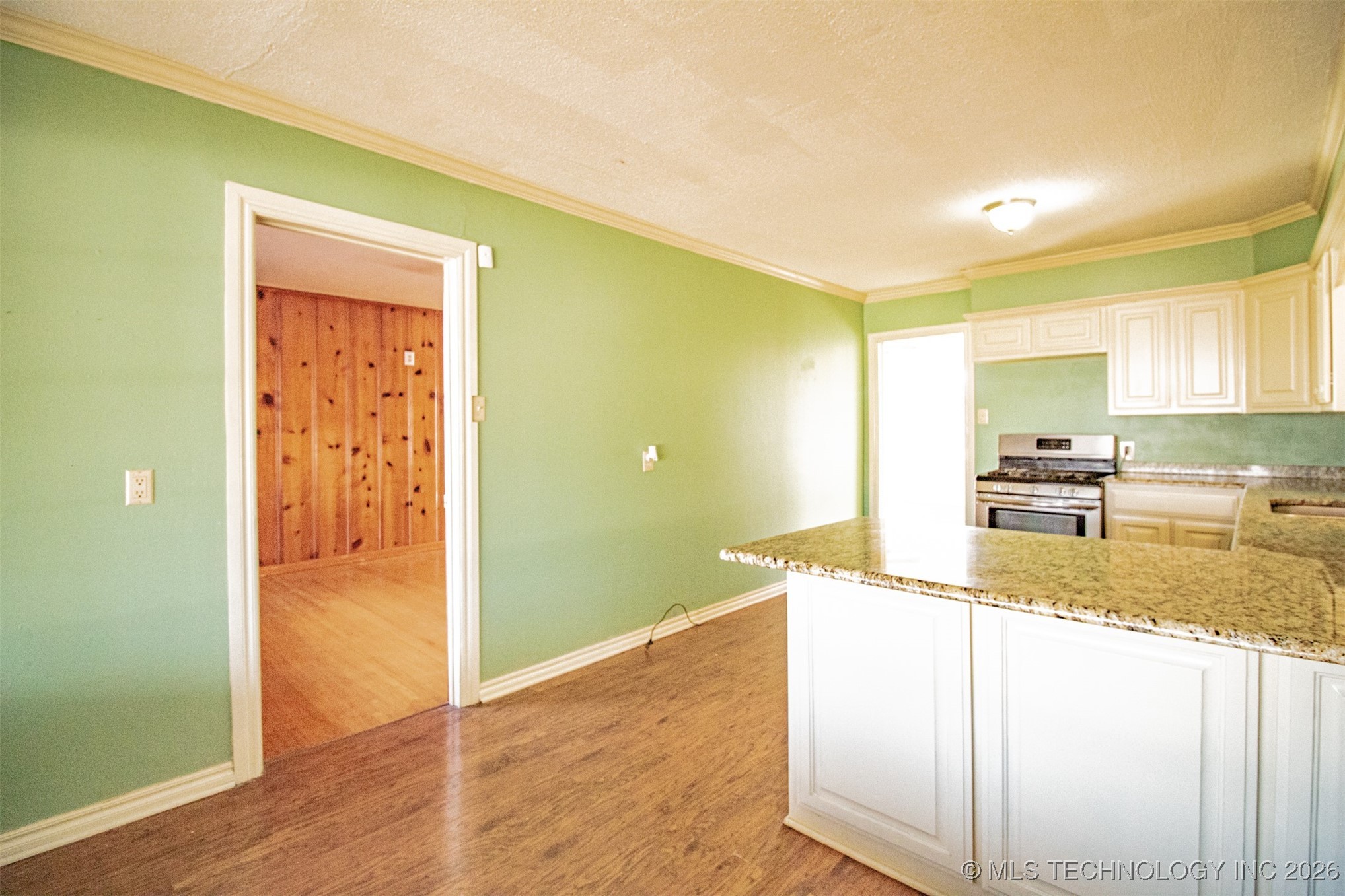 1702 Maple Property Photo 22