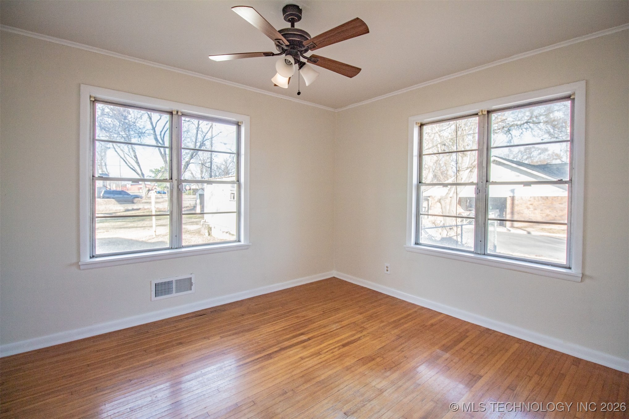 1702 Maple Property Photo 27