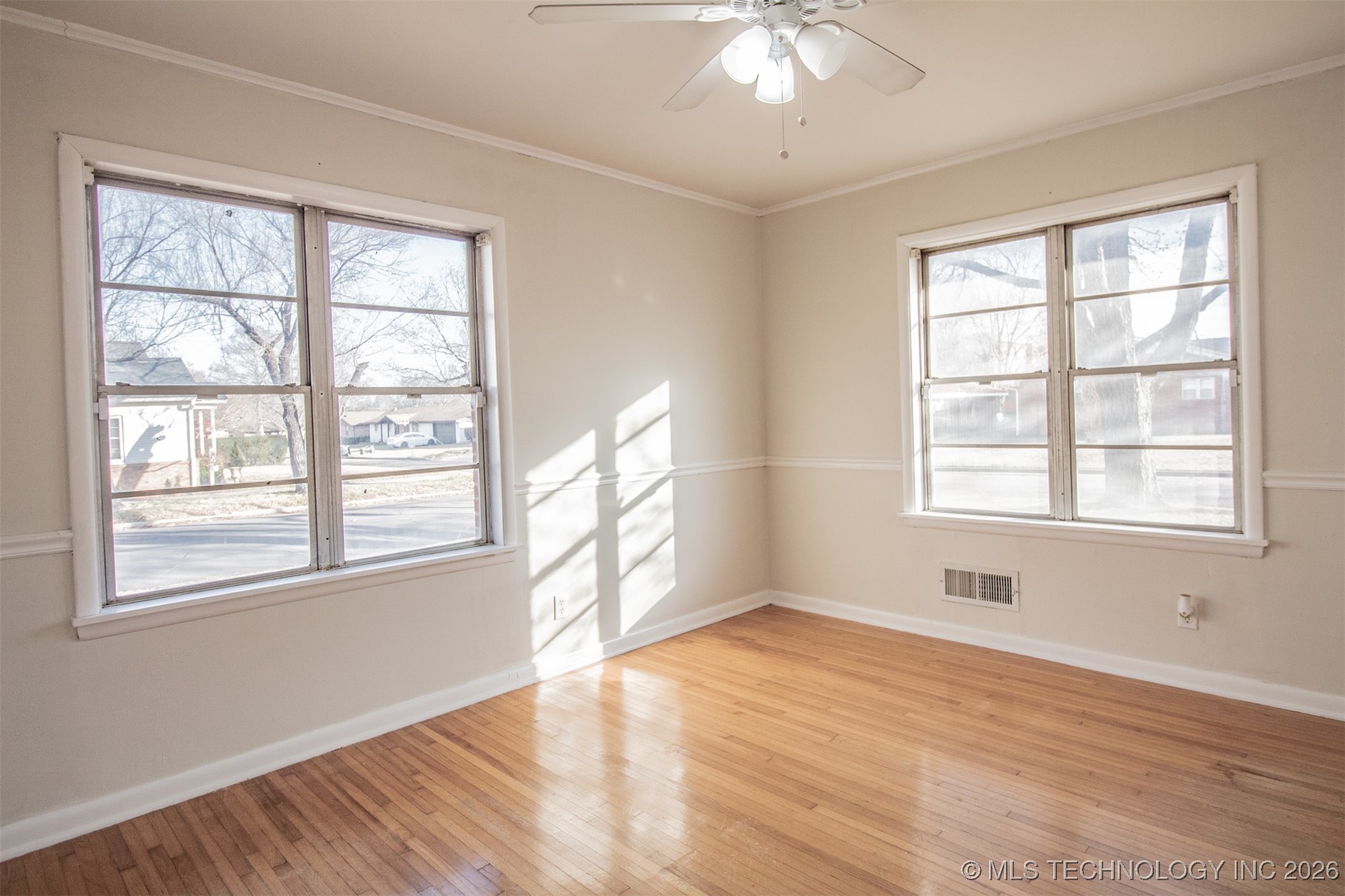 1702 Maple Property Photo 30