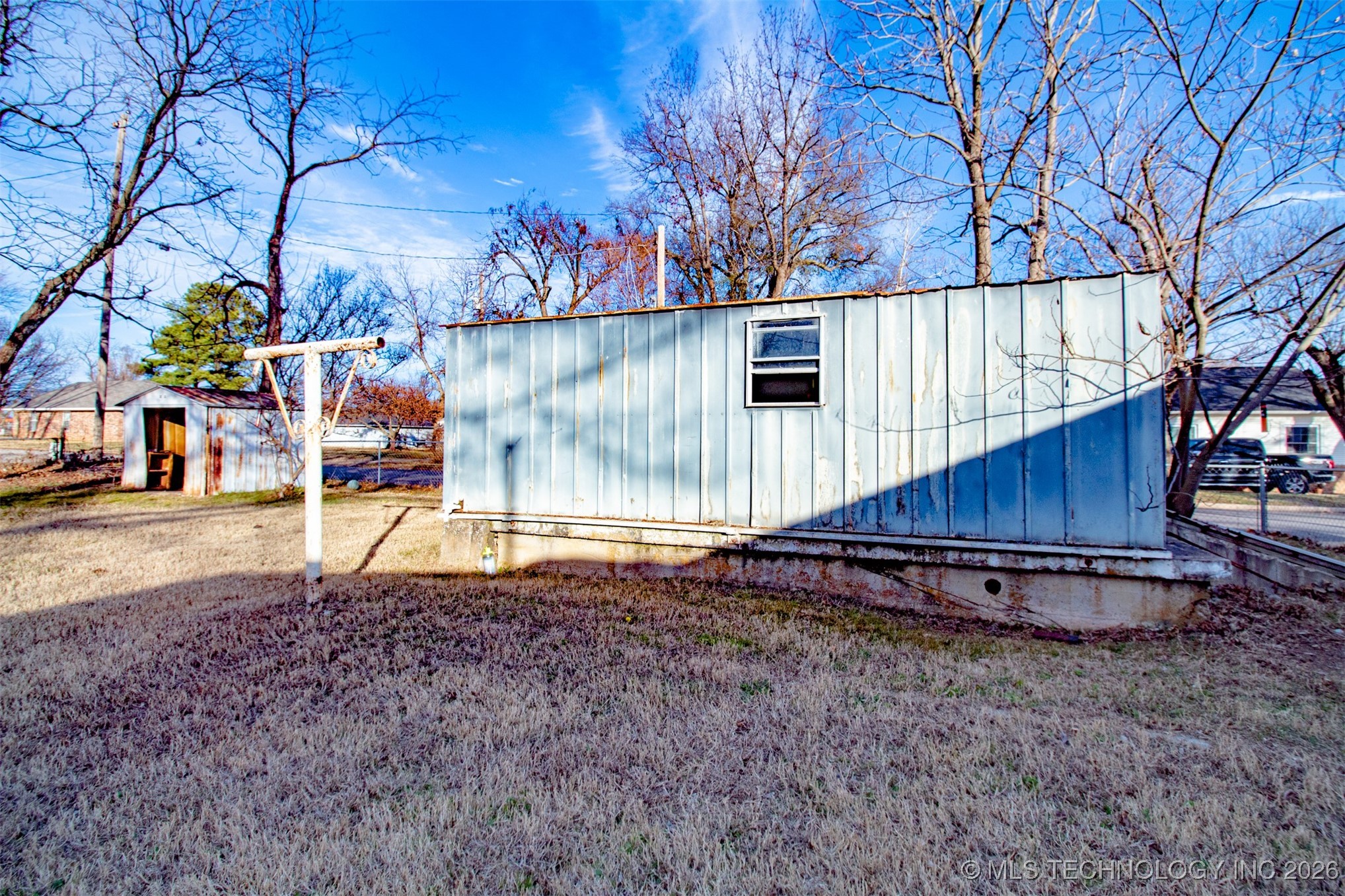 1702 Maple Property Photo 34