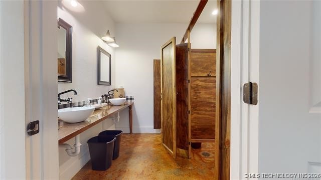 16712 County Road 1580 Property Photo 20