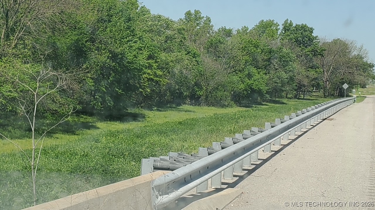 23316 S Hwy 88 Property Photo 2