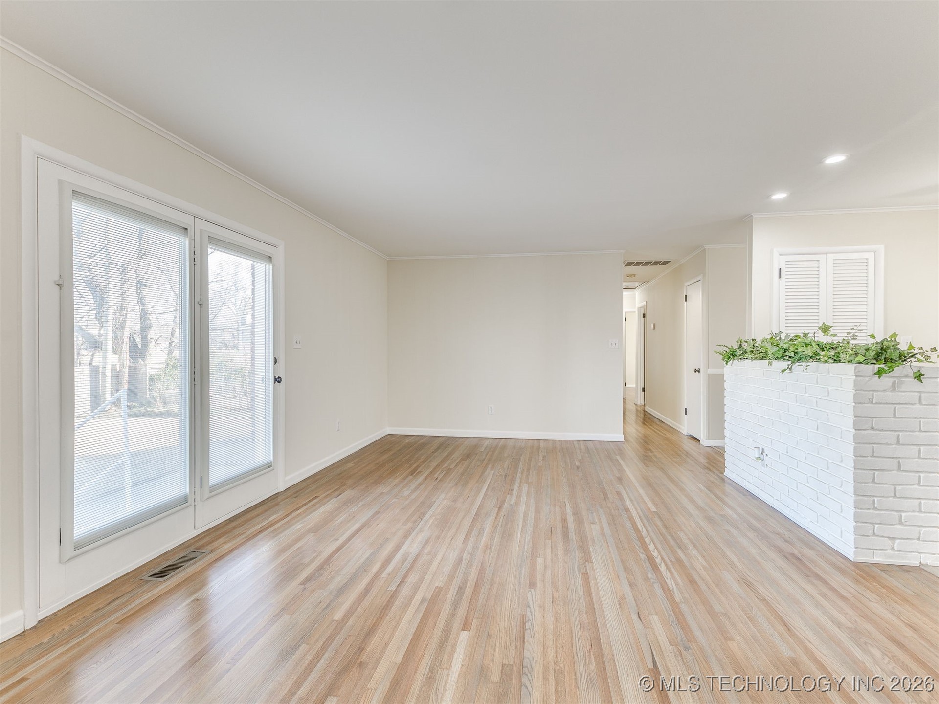 3221 S 70th East East Avenue Property Photo 5