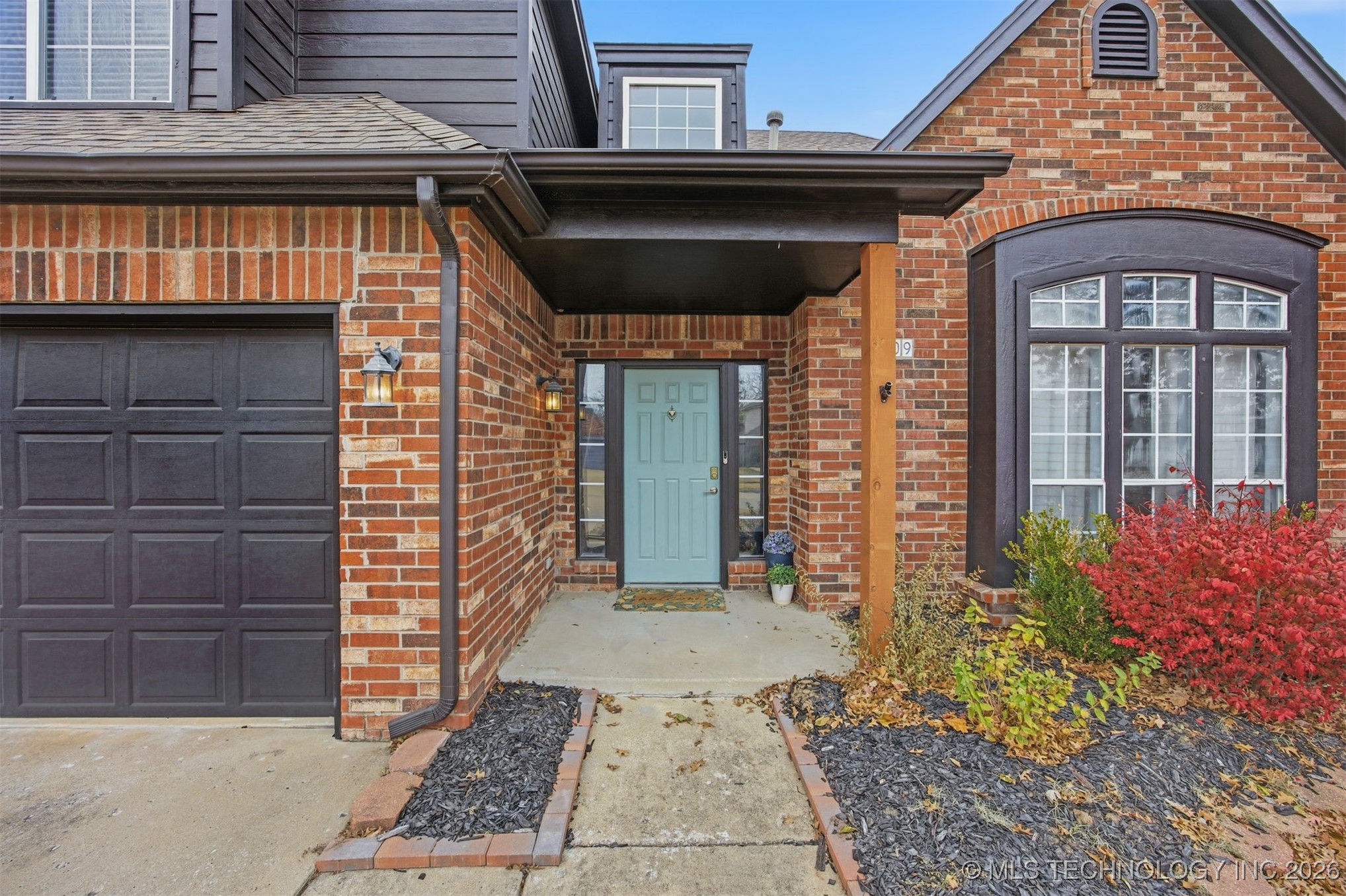 8709 125th East Avenue Property Photo 3