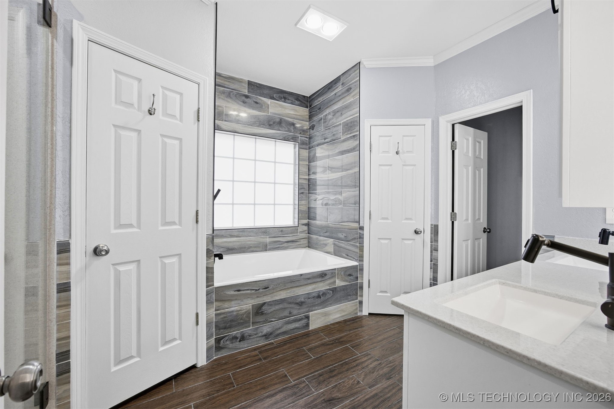 8709 125th East Avenue Property Photo 38