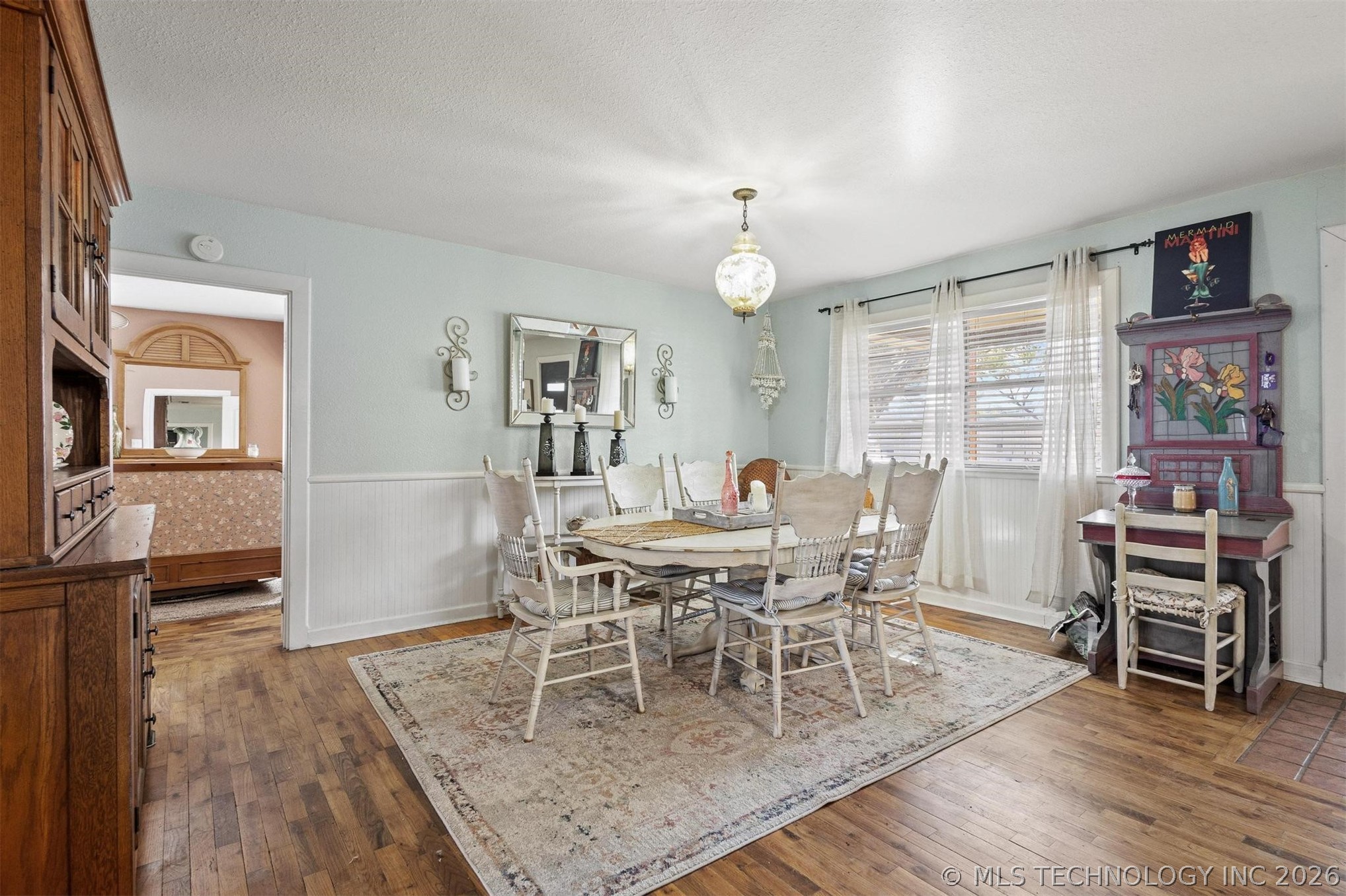 210 Maple Property Photo 6