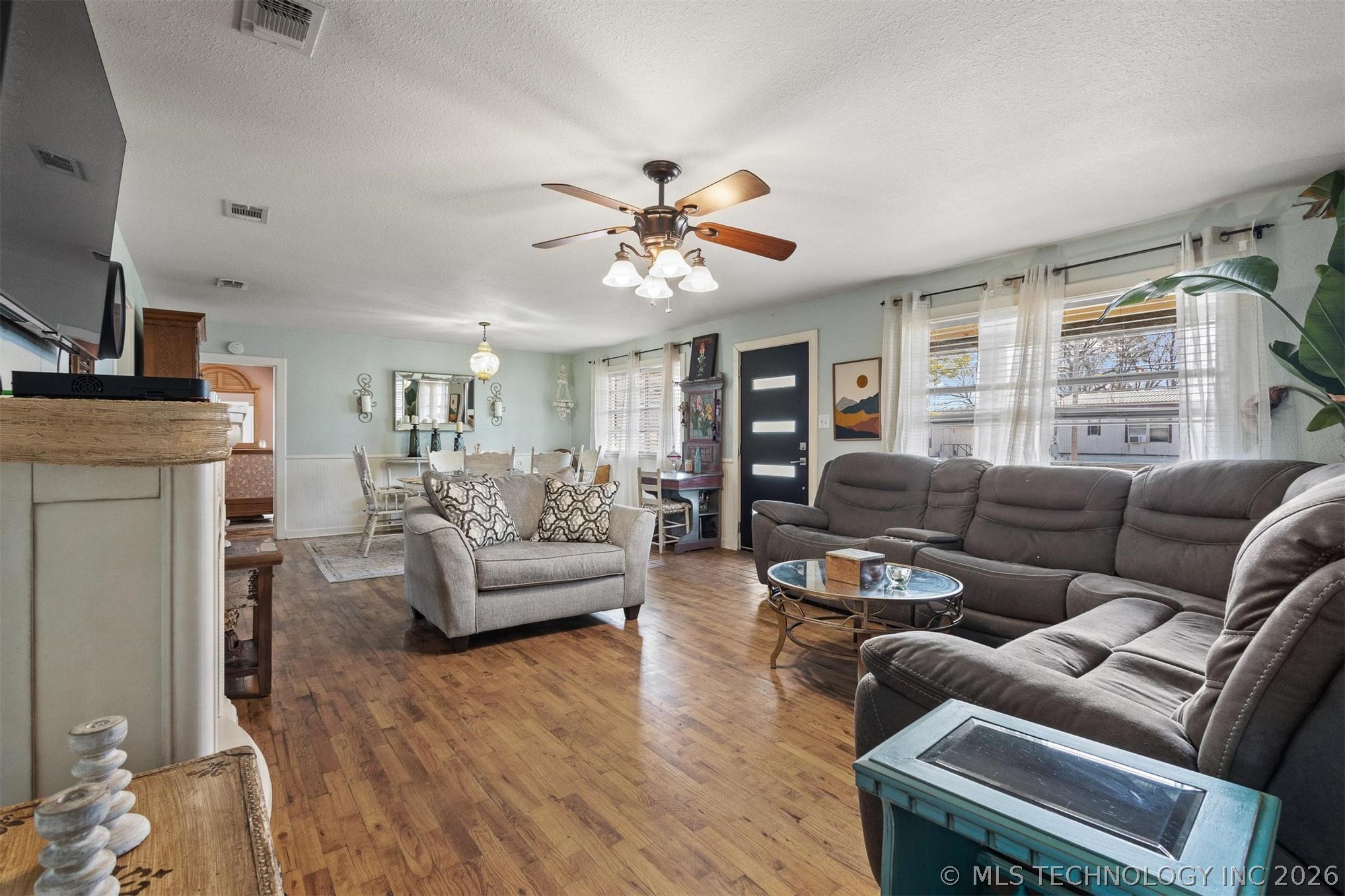 210 Maple Property Photo 10