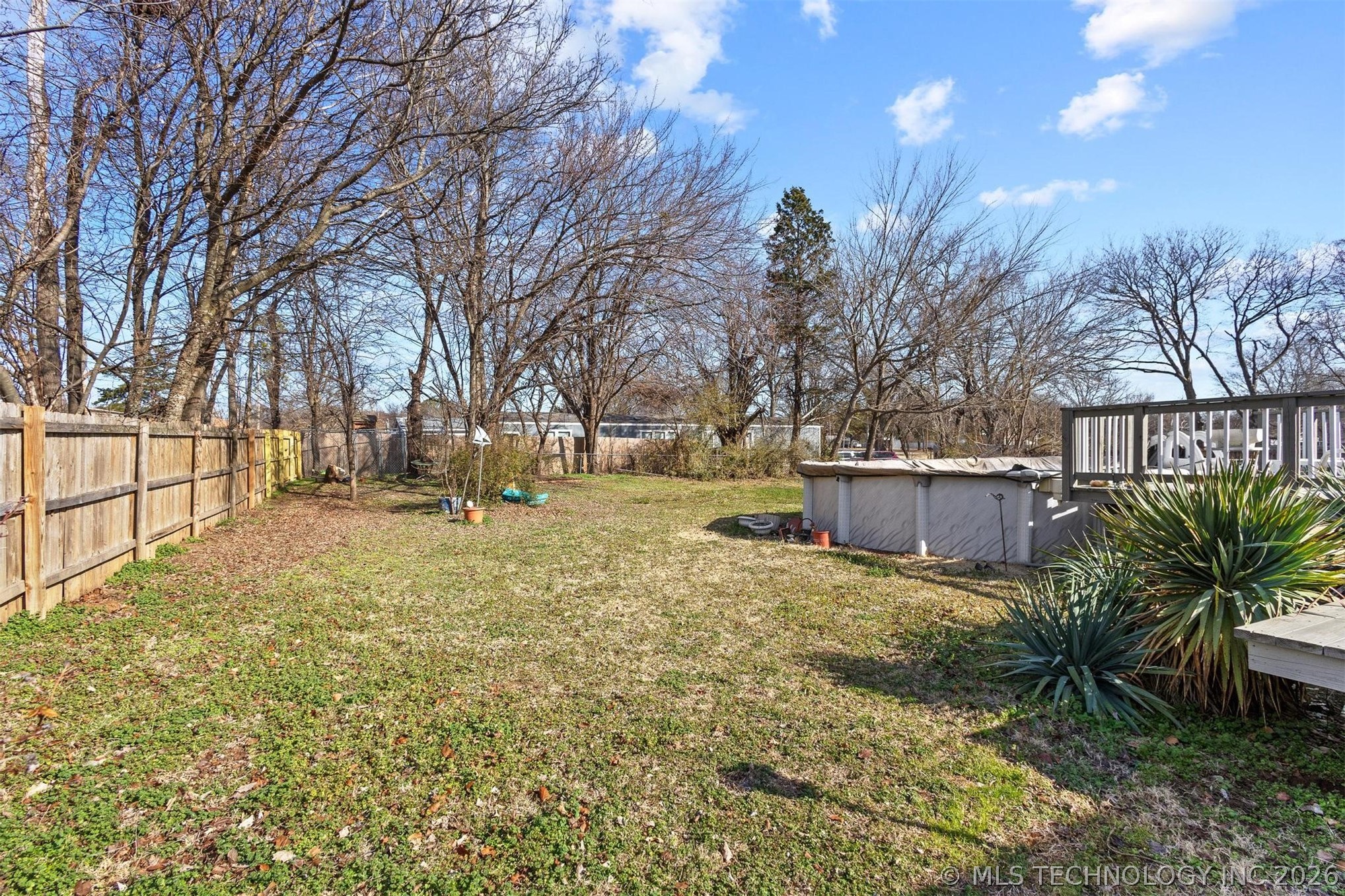 210 Maple Property Photo 34