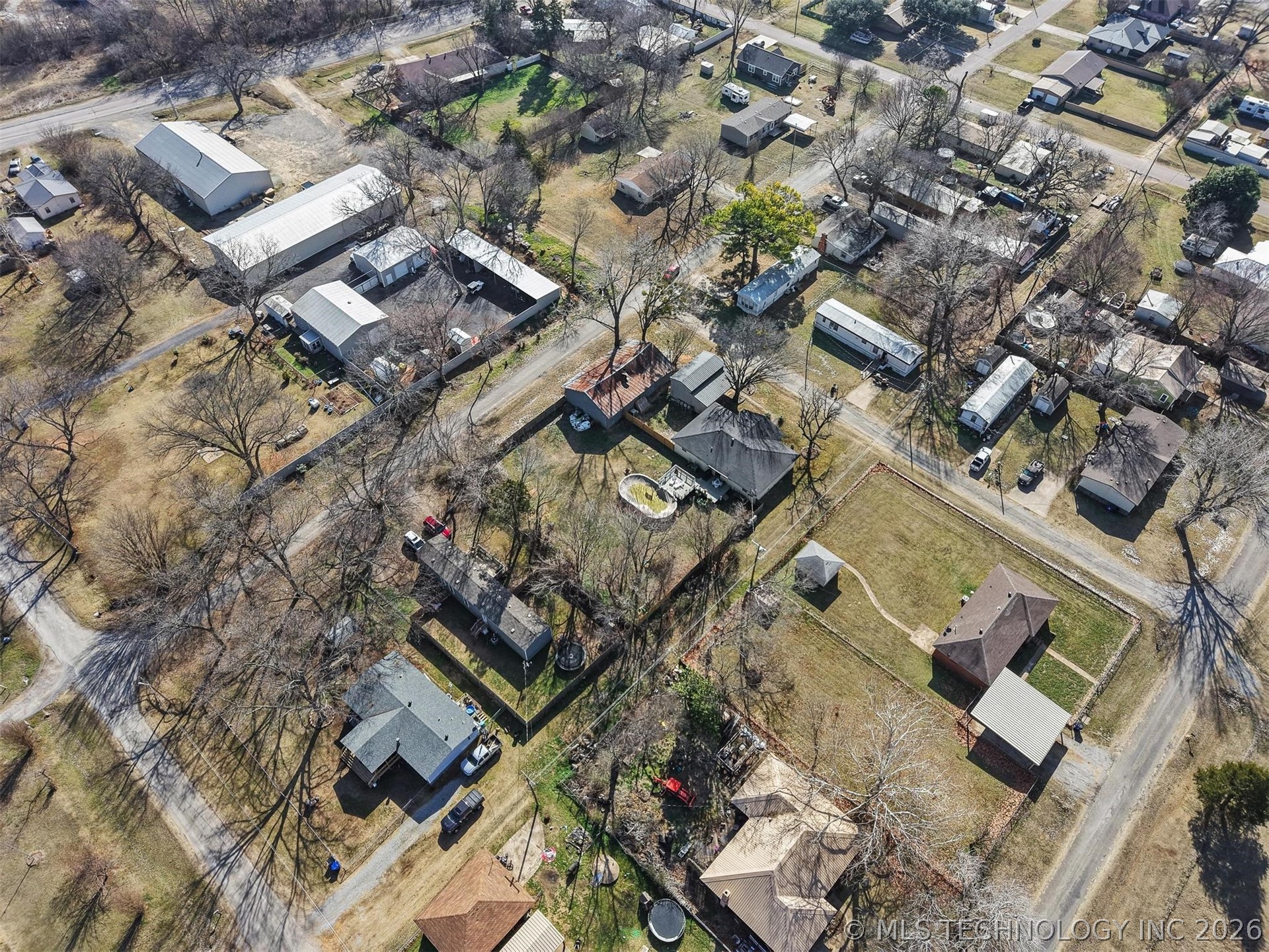 210 Maple Property Photo 43