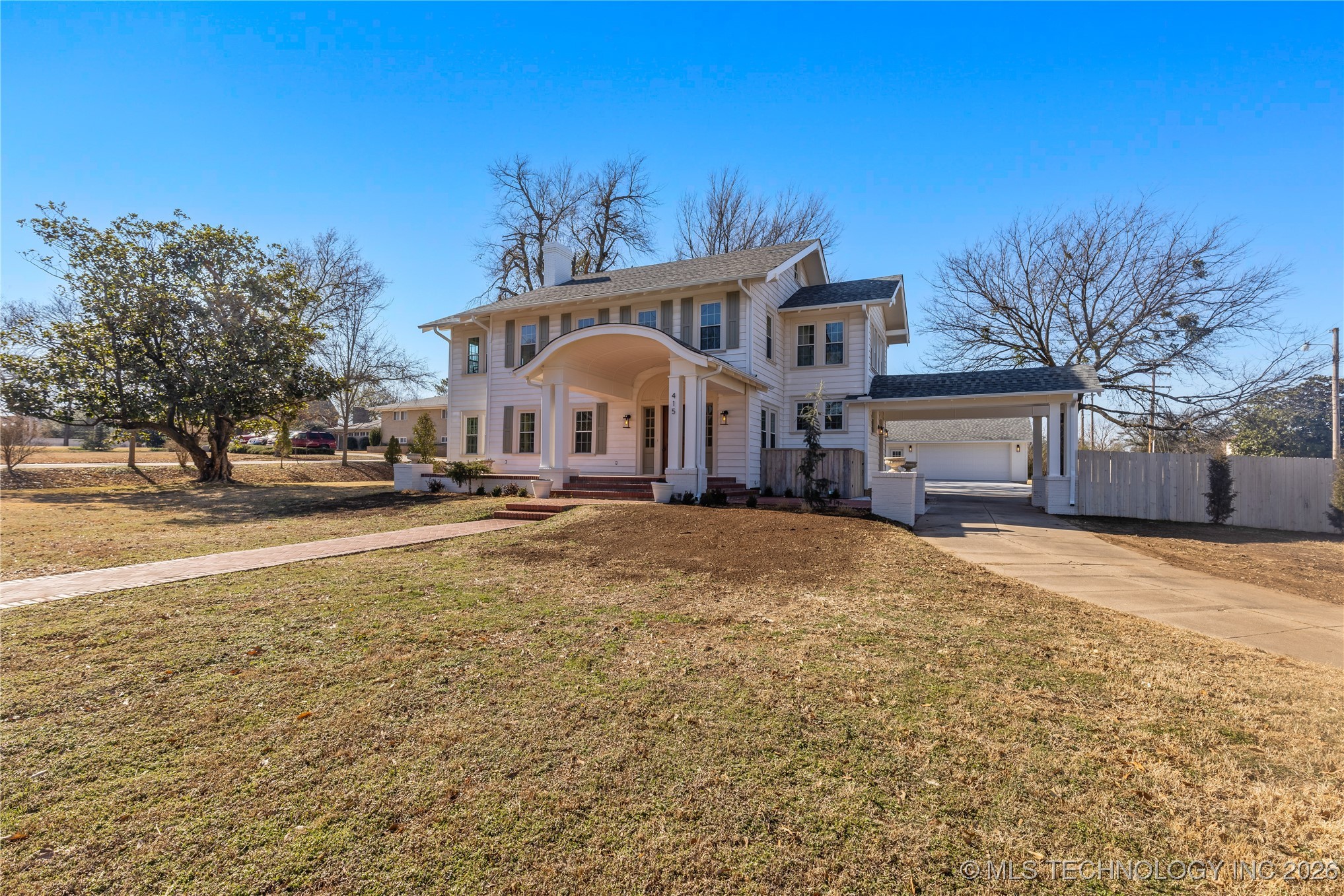 415 Sunset Sw Property Photo 3