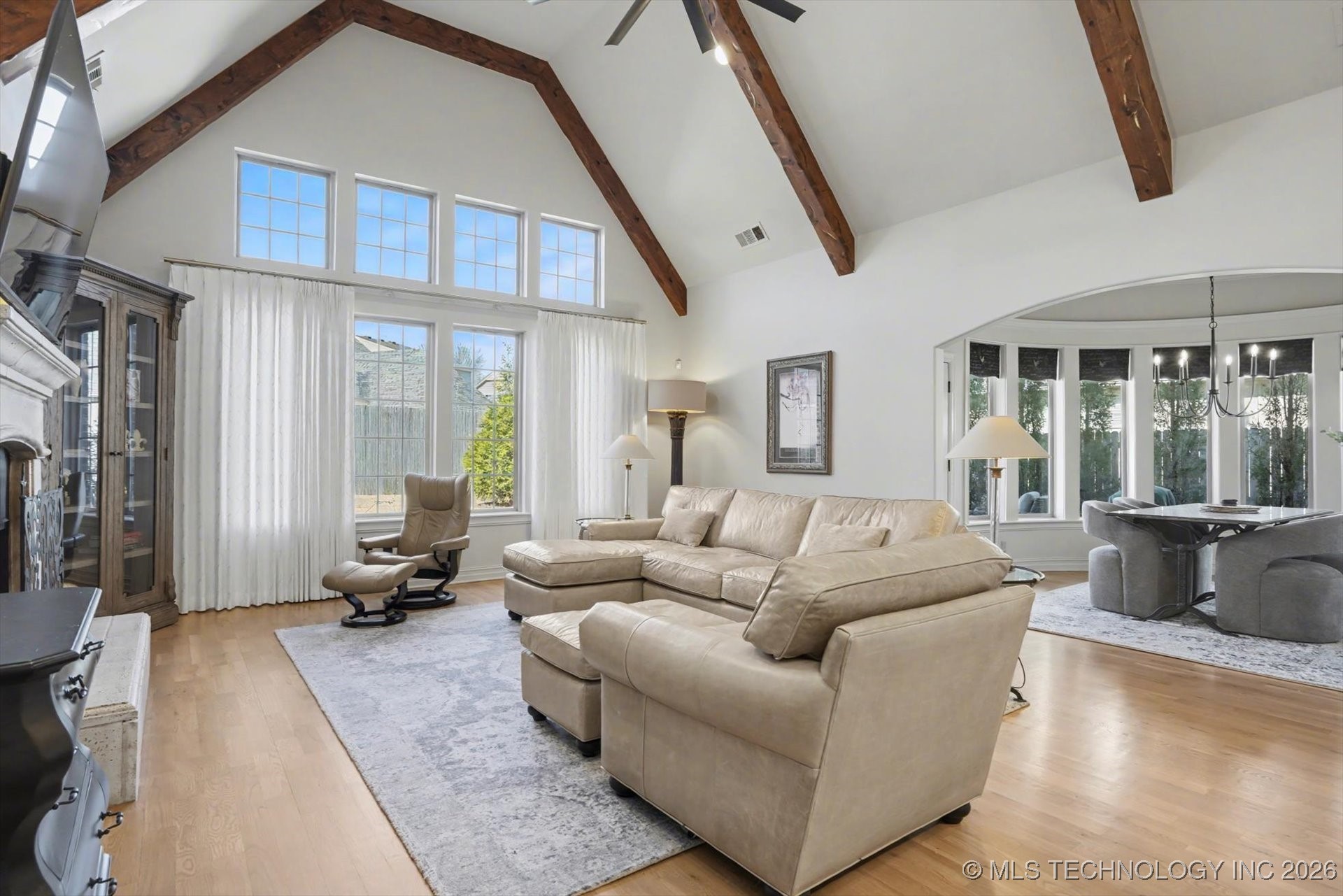 12324 S Ash Avenue Property Photo 14