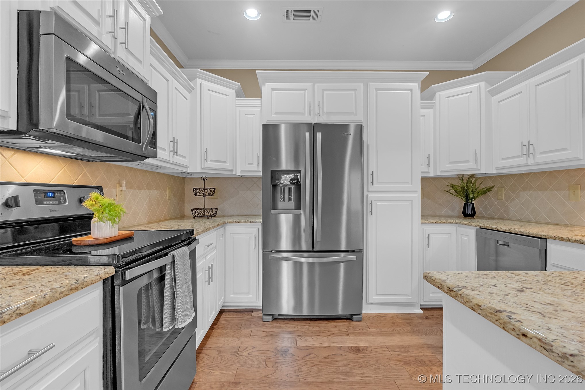 10128 S 94th East Avenue Property Photo 23