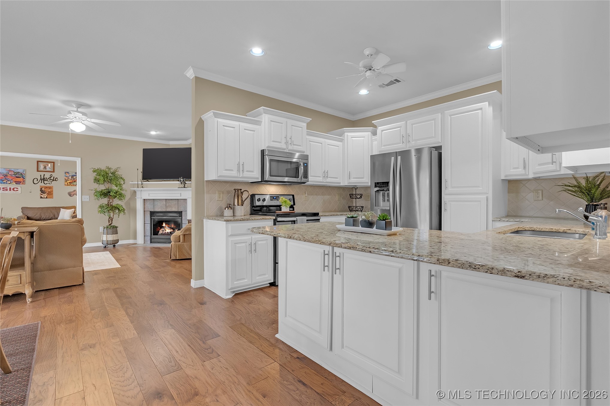 10128 S 94th East Avenue Property Photo 28