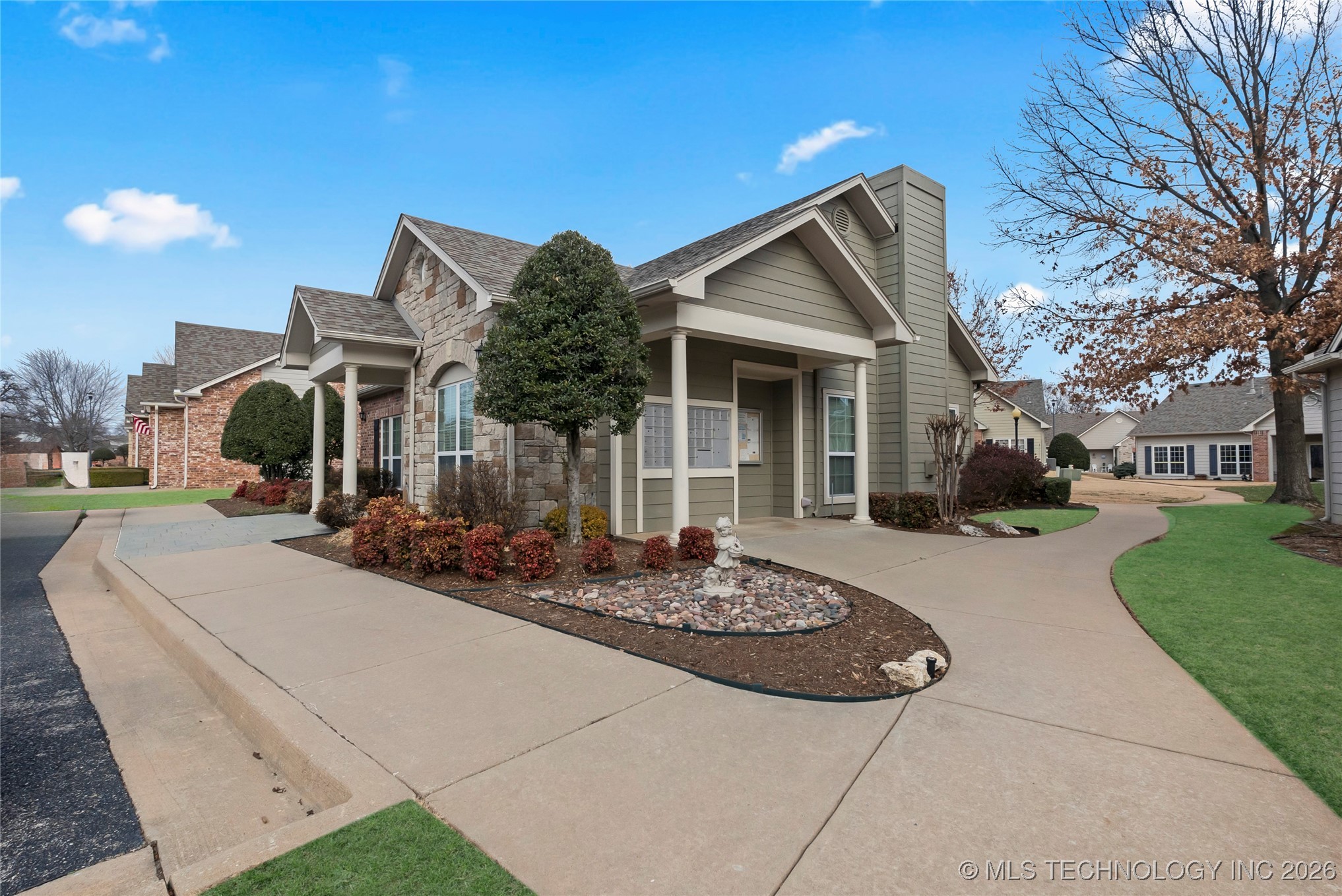 10128 S 94th East Avenue Property Photo 50