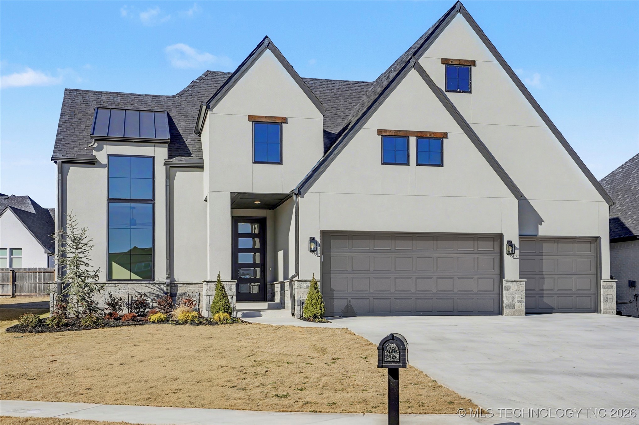 13622 S 21st Court E Property Photo 1