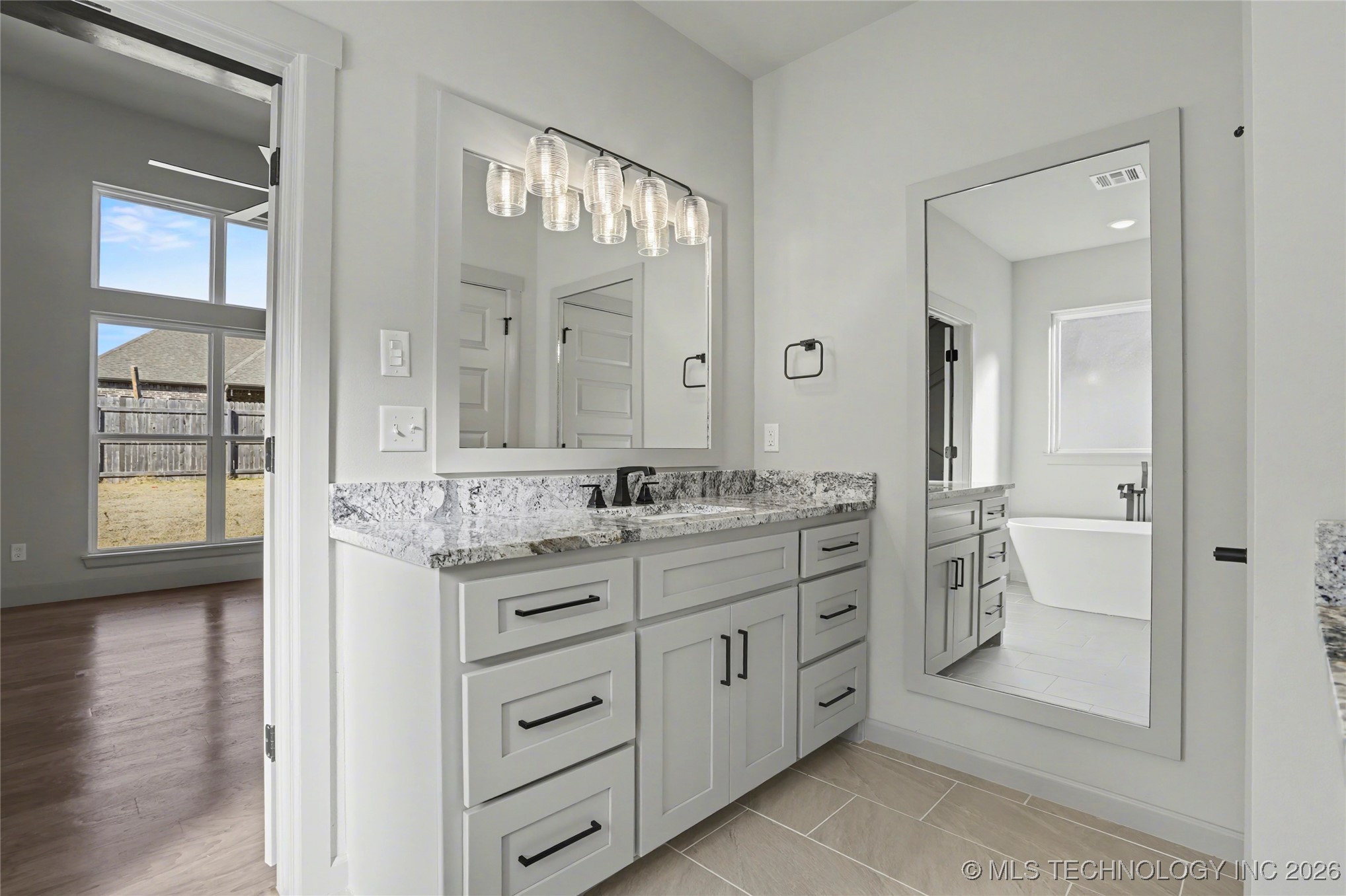 13622 S 21st Court E Property Photo 17