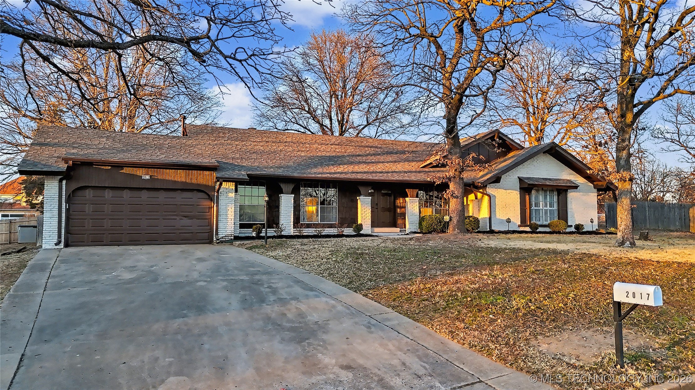 2017 W Xyler Street Property Photo 2