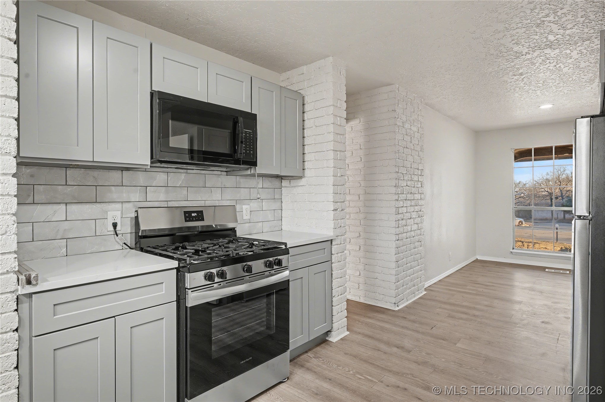 2017 W Xyler Street Property Photo 10