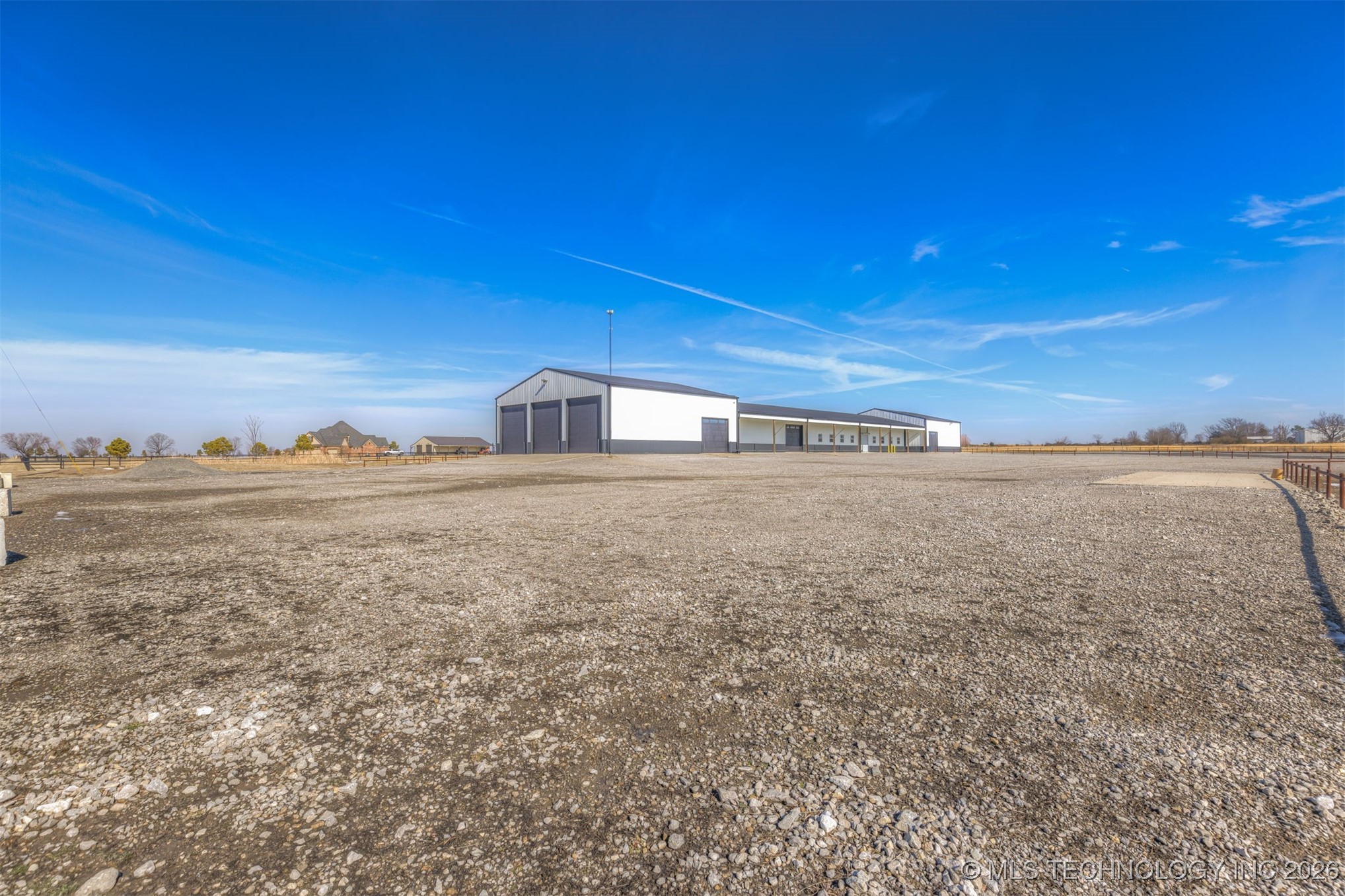 26091 State Hwy 51 Property Photo 4